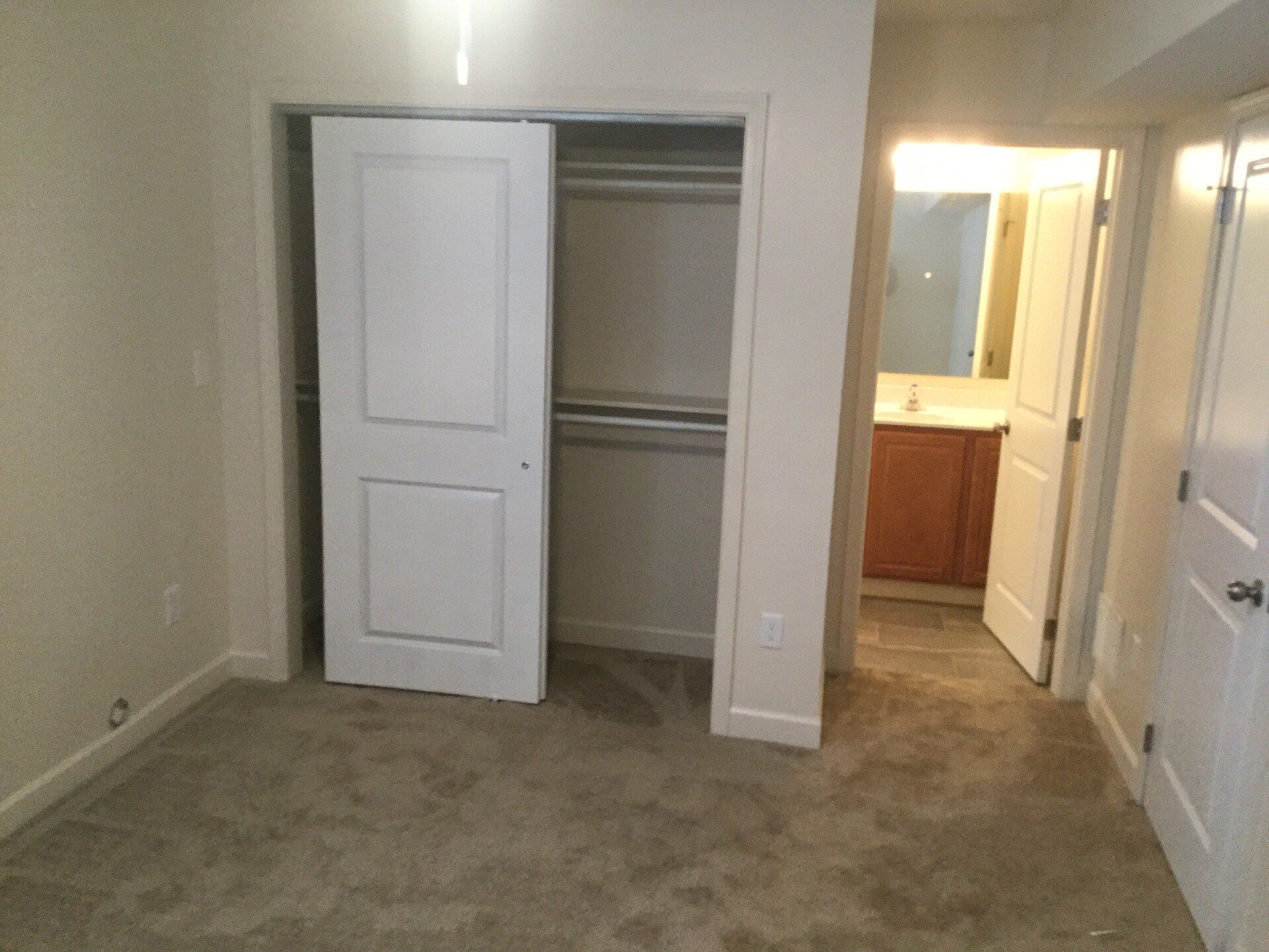 120 - 124 W. 8th Ave closet