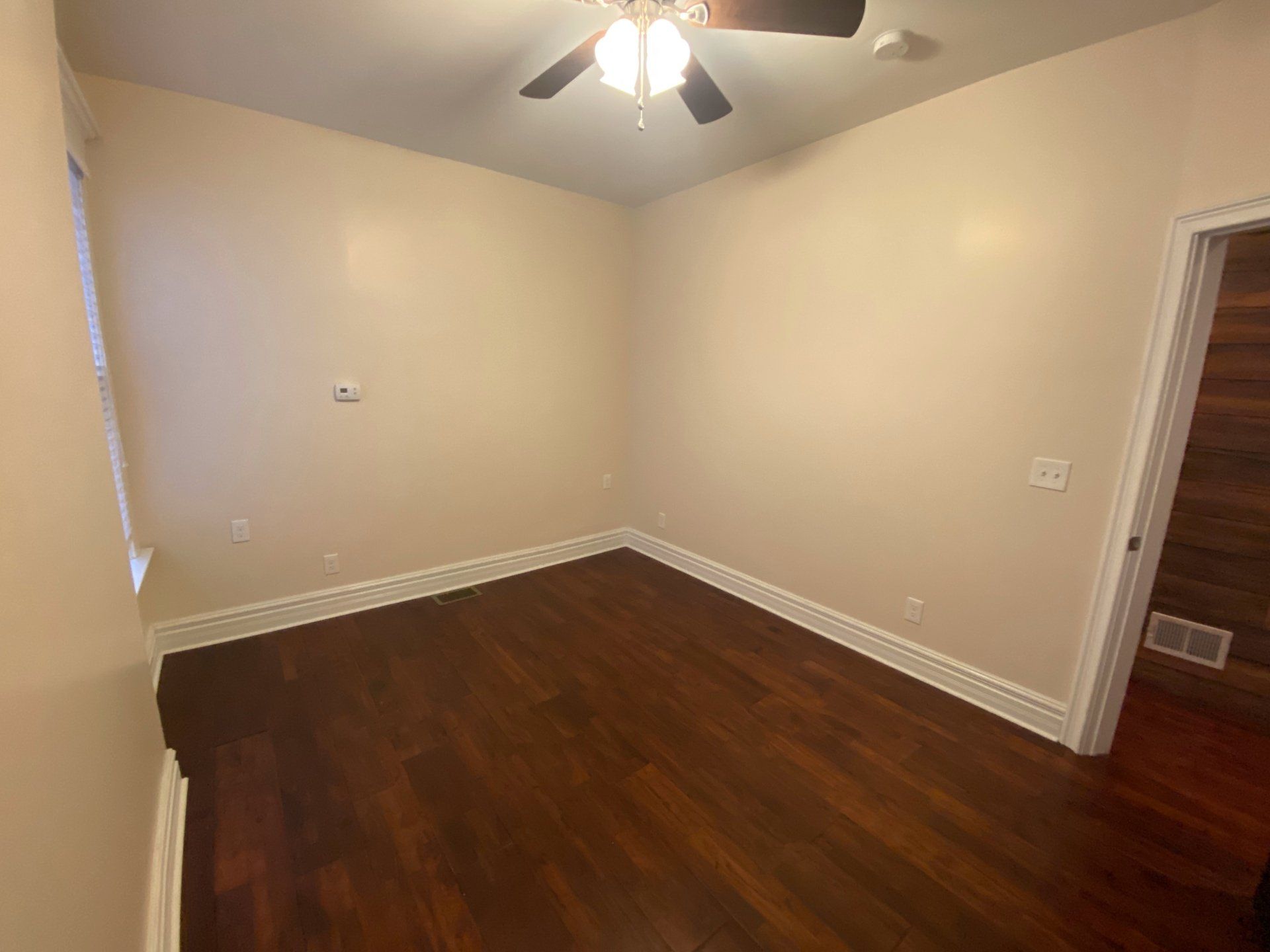 2309 N. High St interior 12