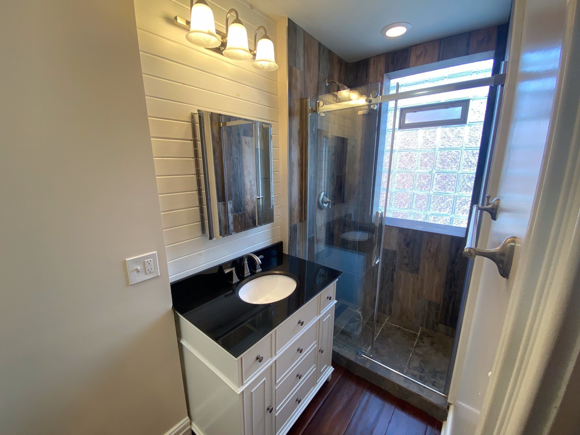 2309 N. High St interior 5