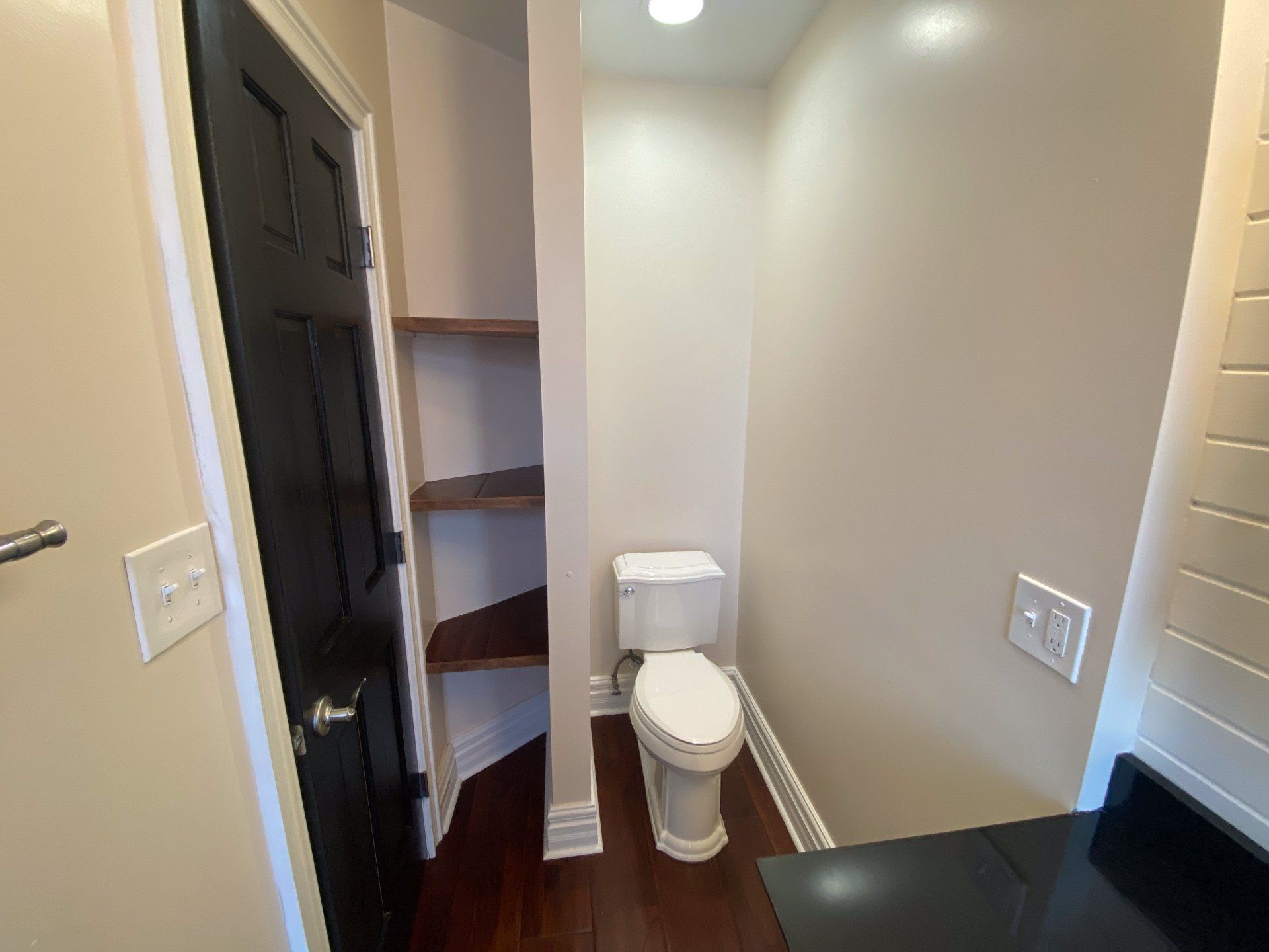 2309 N. High St interior 4