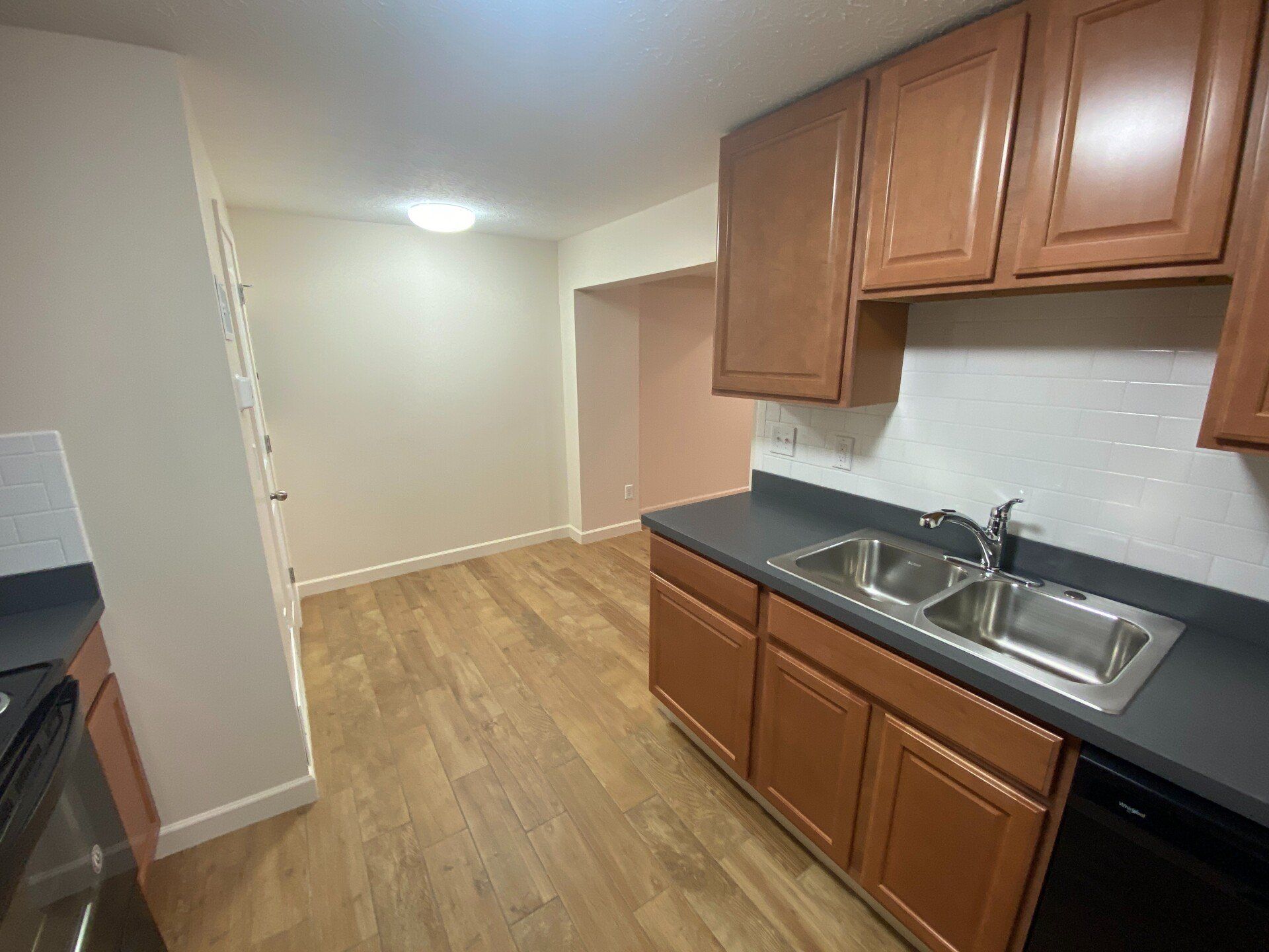 65 W. 10th Ave kitchen