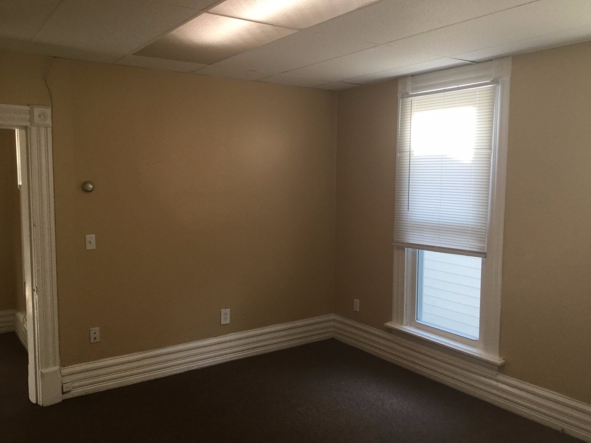 63 W. Northwood Ave interior 2