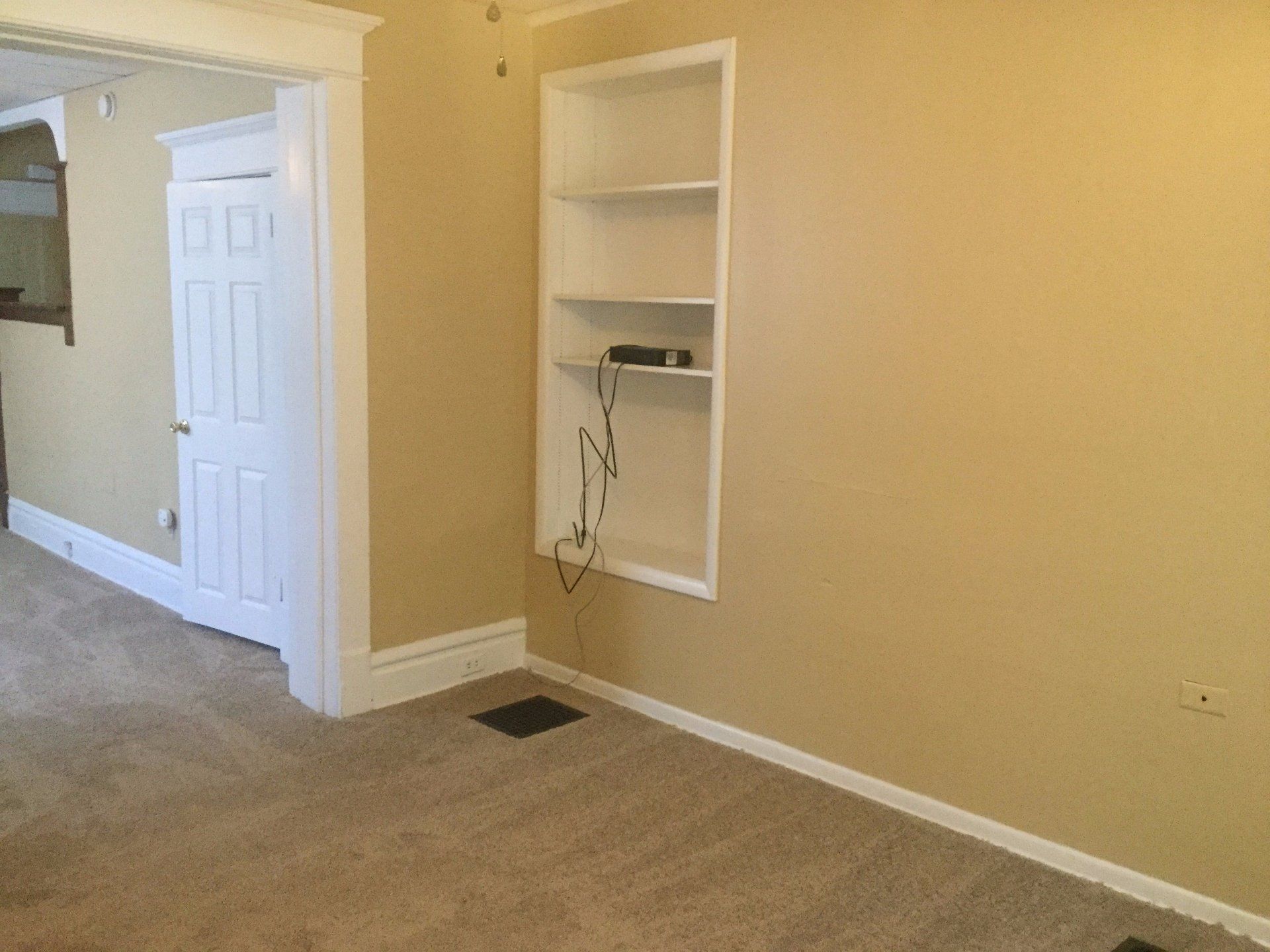 built in bookshelves