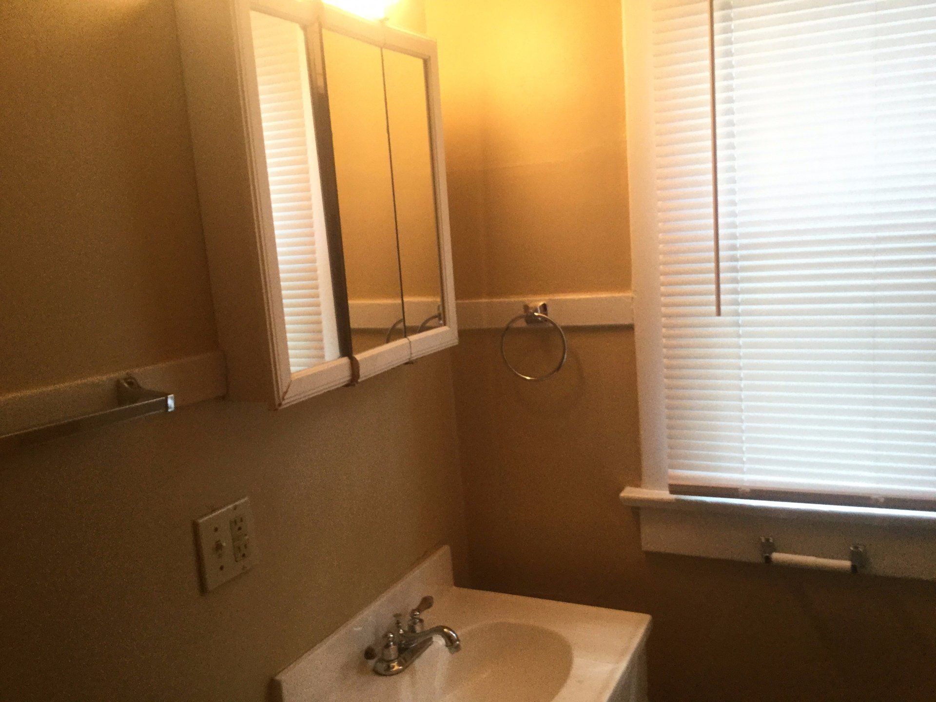 51 W. Northwood Ave kitchen