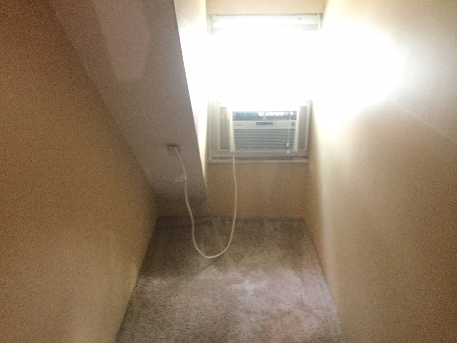 51 W. Northwood Ave interior