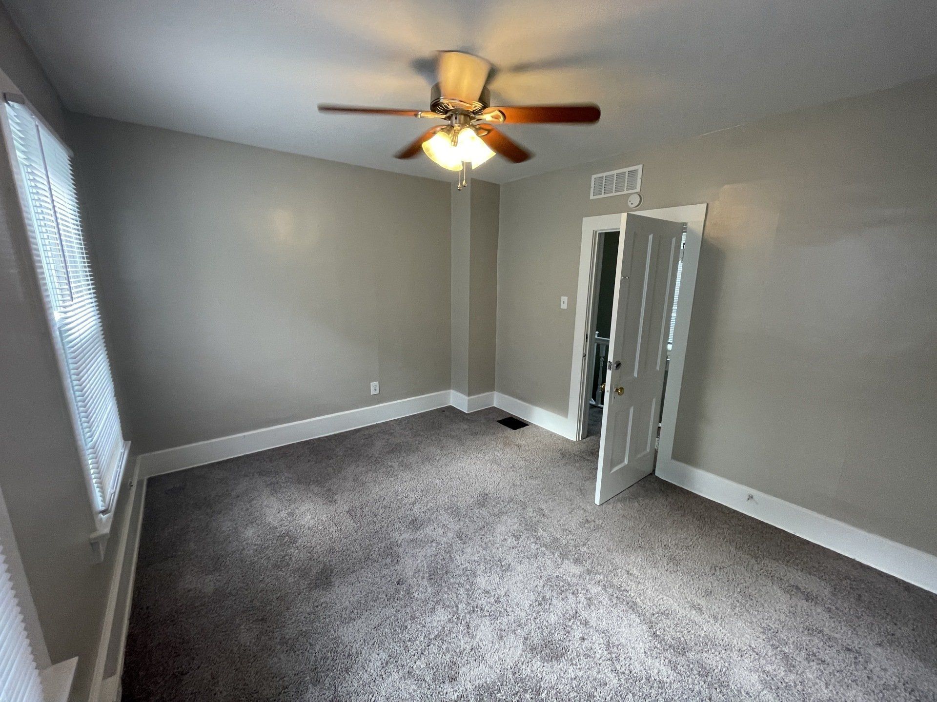 carpet in bedroom at 39 W. Oakland Ave