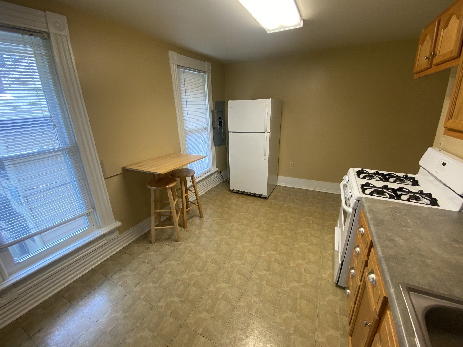 40 W. Northwood Ave. kitchen 1