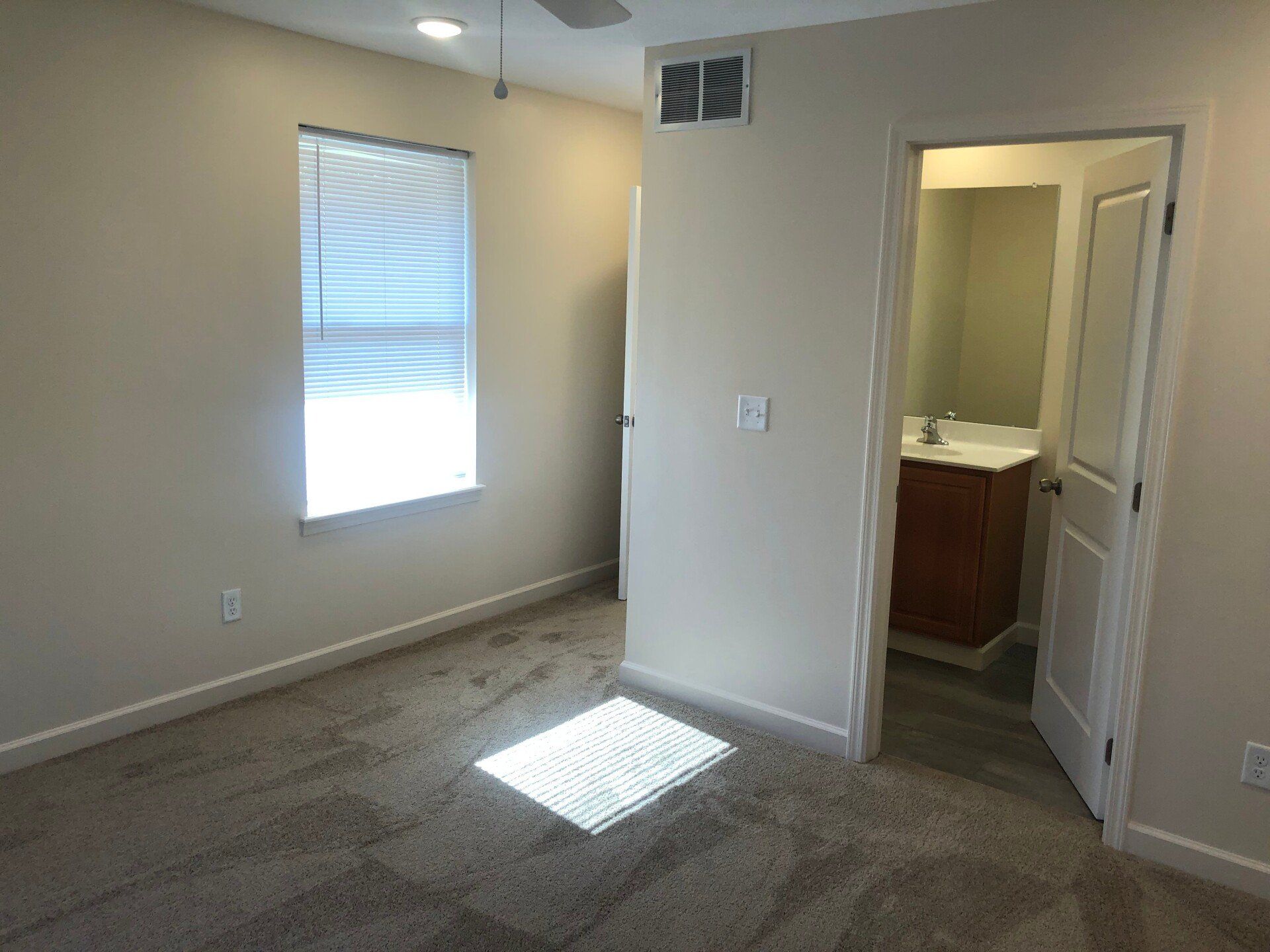 112 E. 14th Ave Apt. C hallway