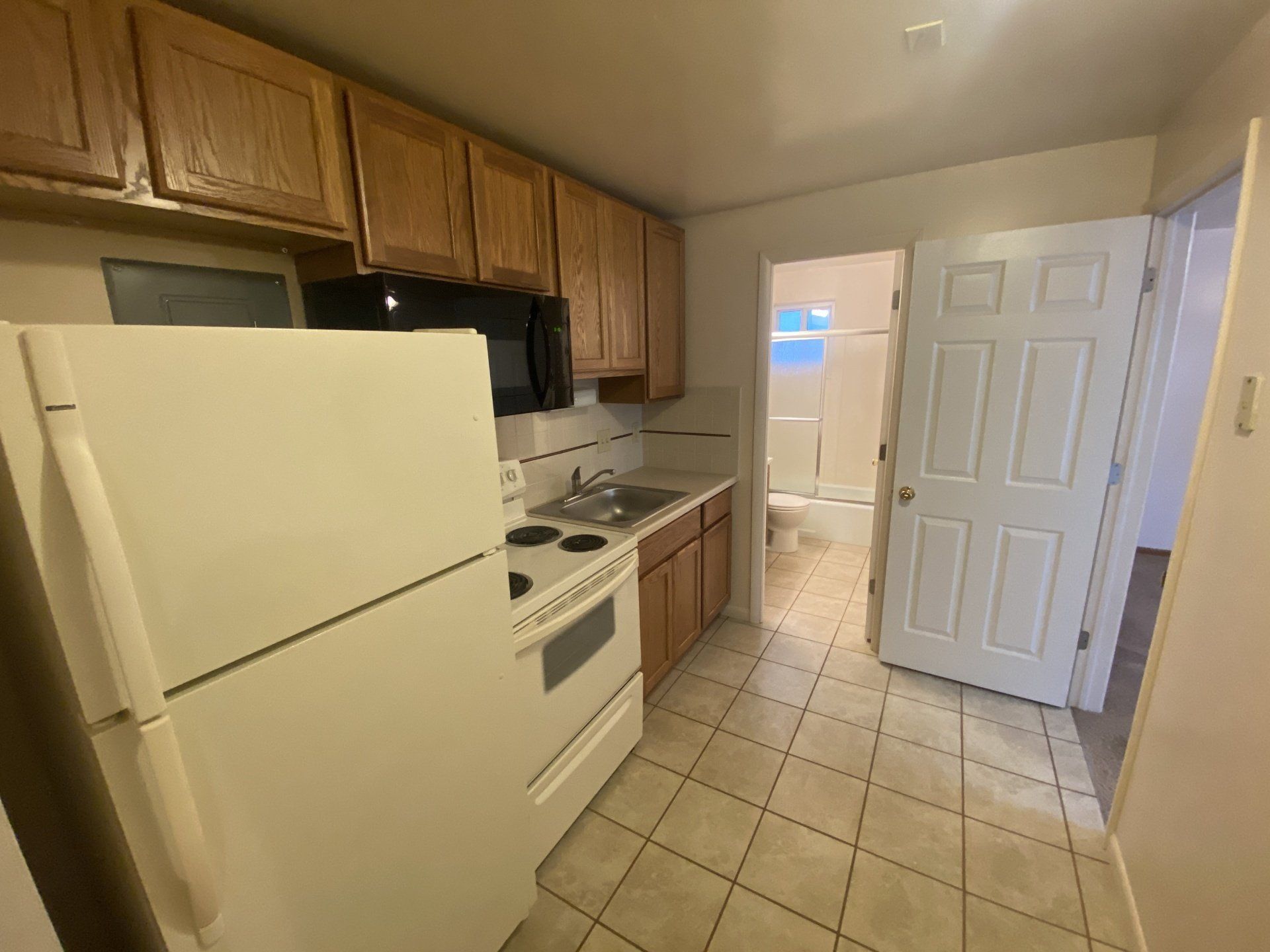 175-191 W. 9th Ave interior 9