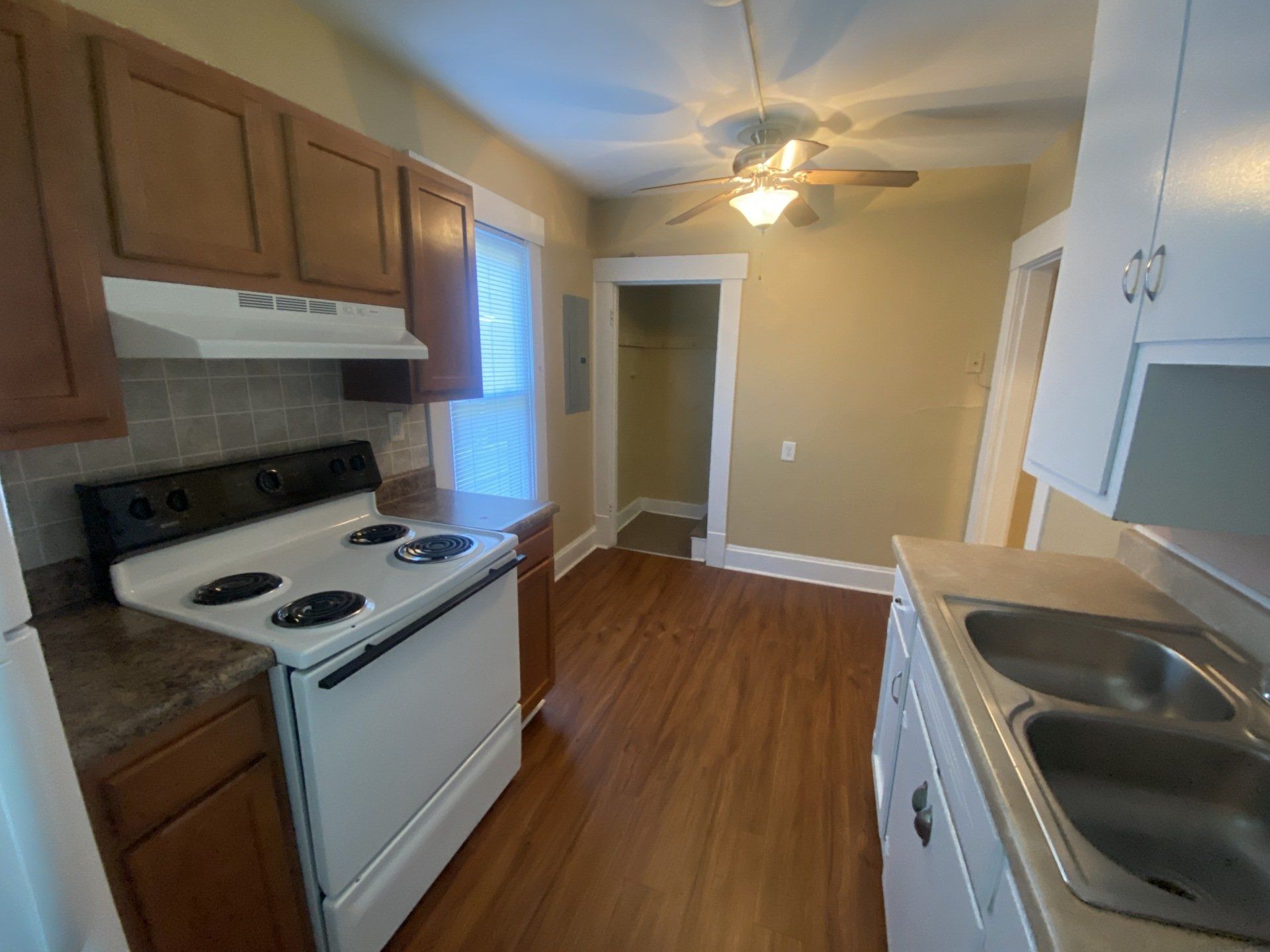 63 1/2 W. Oakland Ave. - Kitchen 03