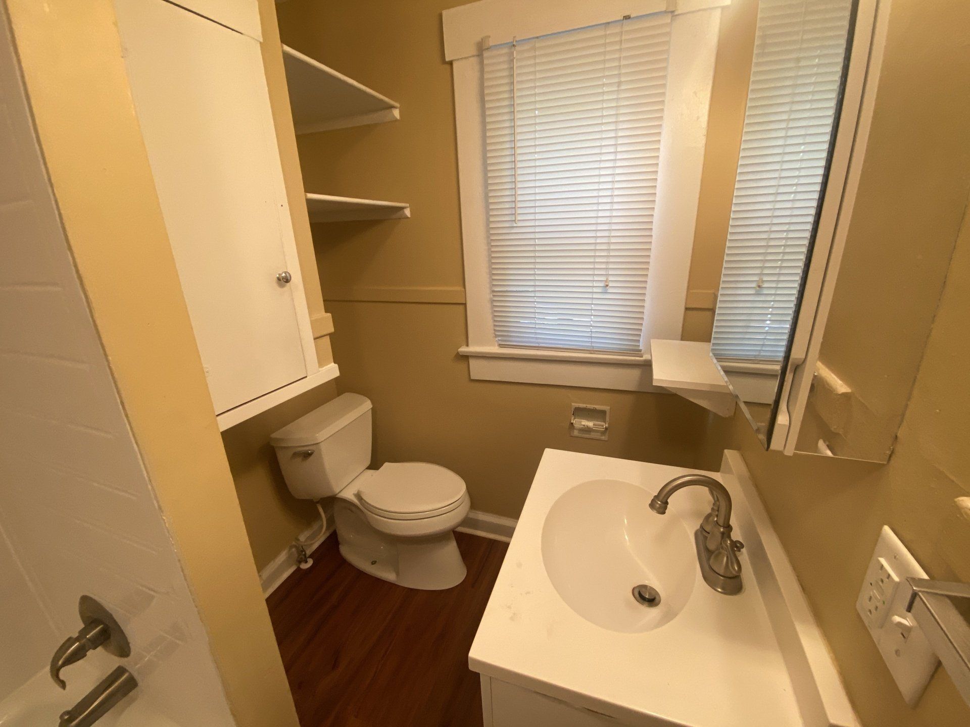 63 1/2 W. Oakland Ave. - Bathroom 01