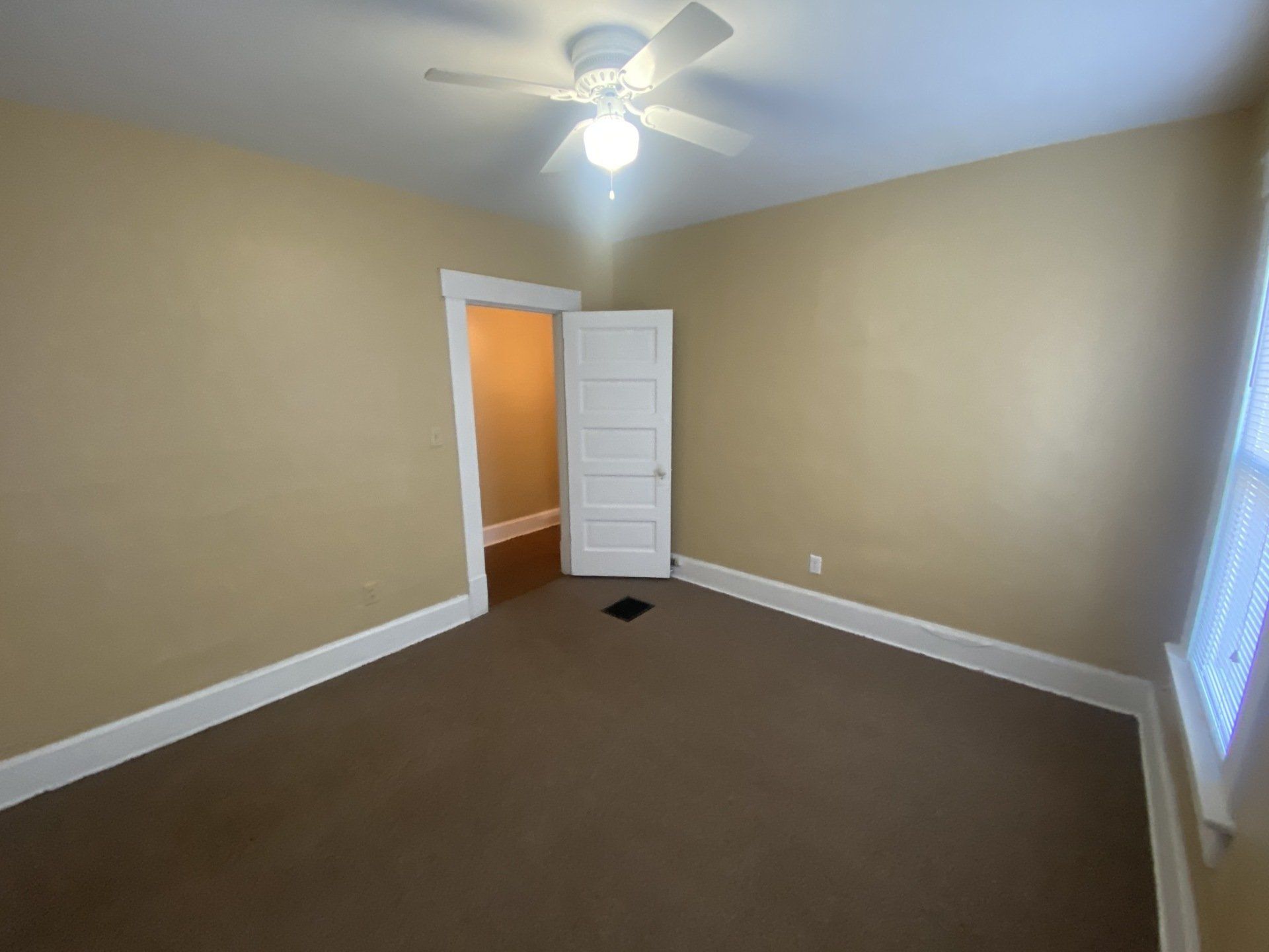 63 1/2 W. Oakland Ave. - Bedroom 10