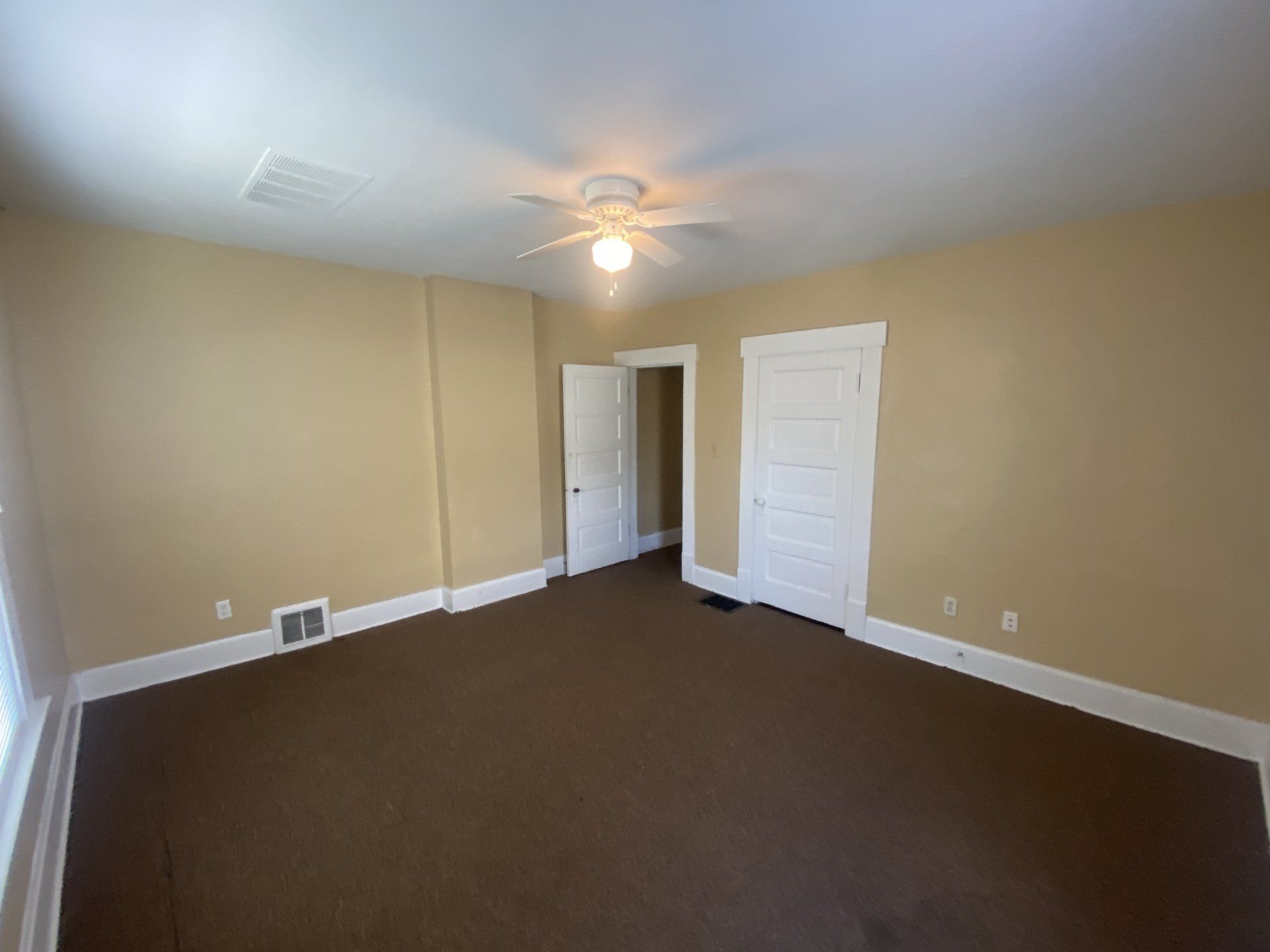 63 1/2 W. Oakland Ave. - Bedroom 06