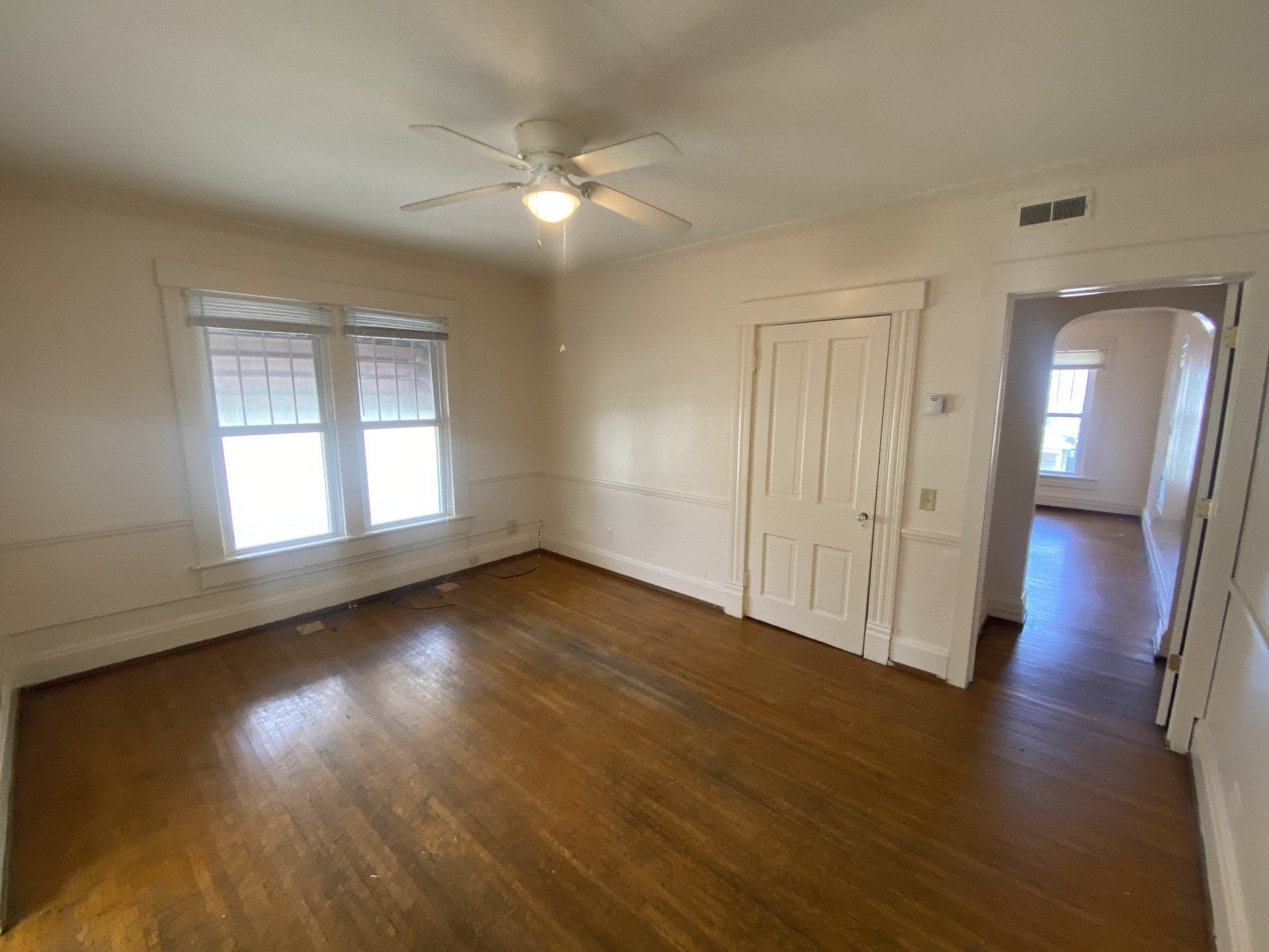 49.5 W. Tompkins Ave. - Living Room 07