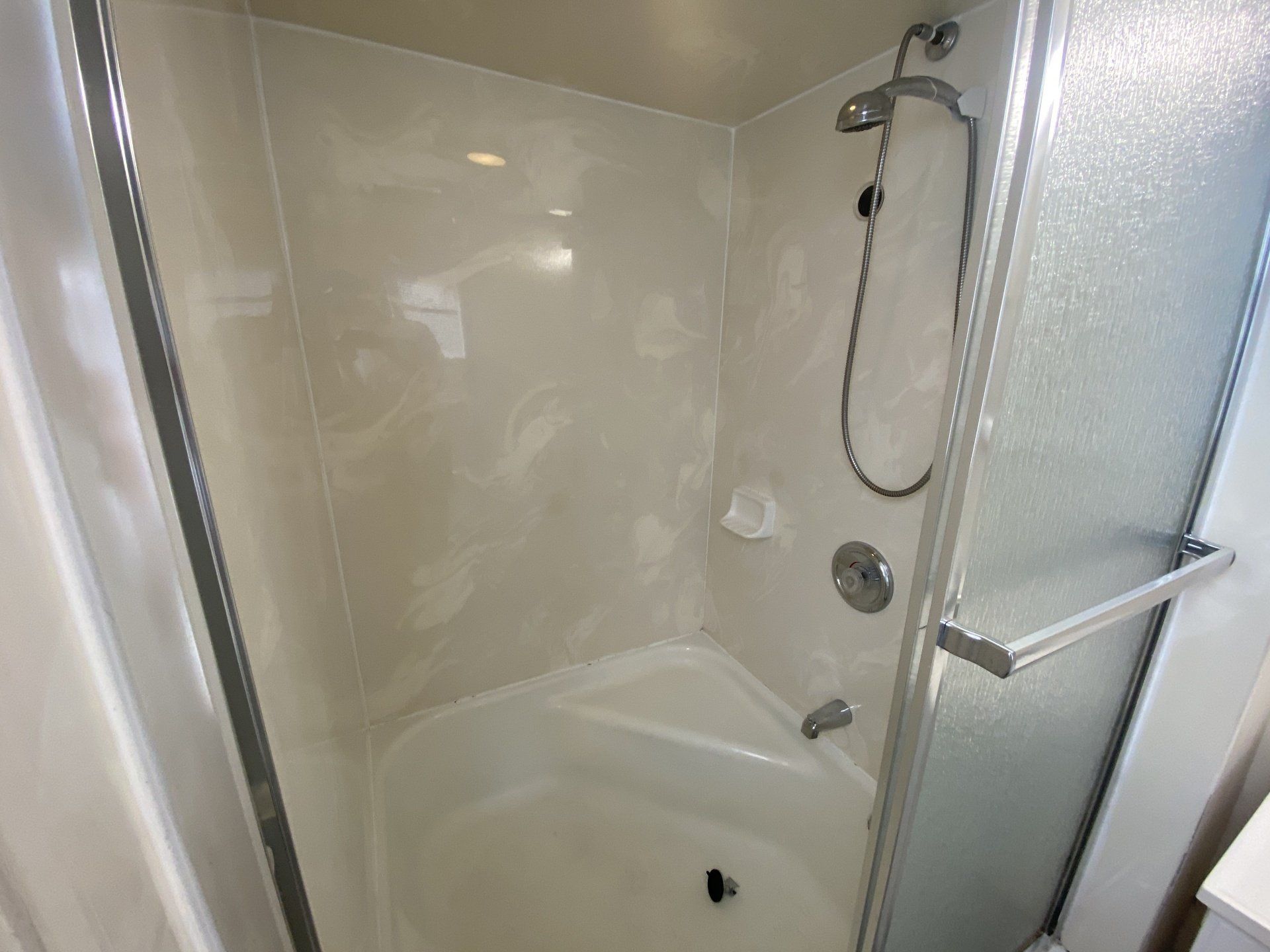 49.5 W. Tompkins Ave. - Bathroom 03