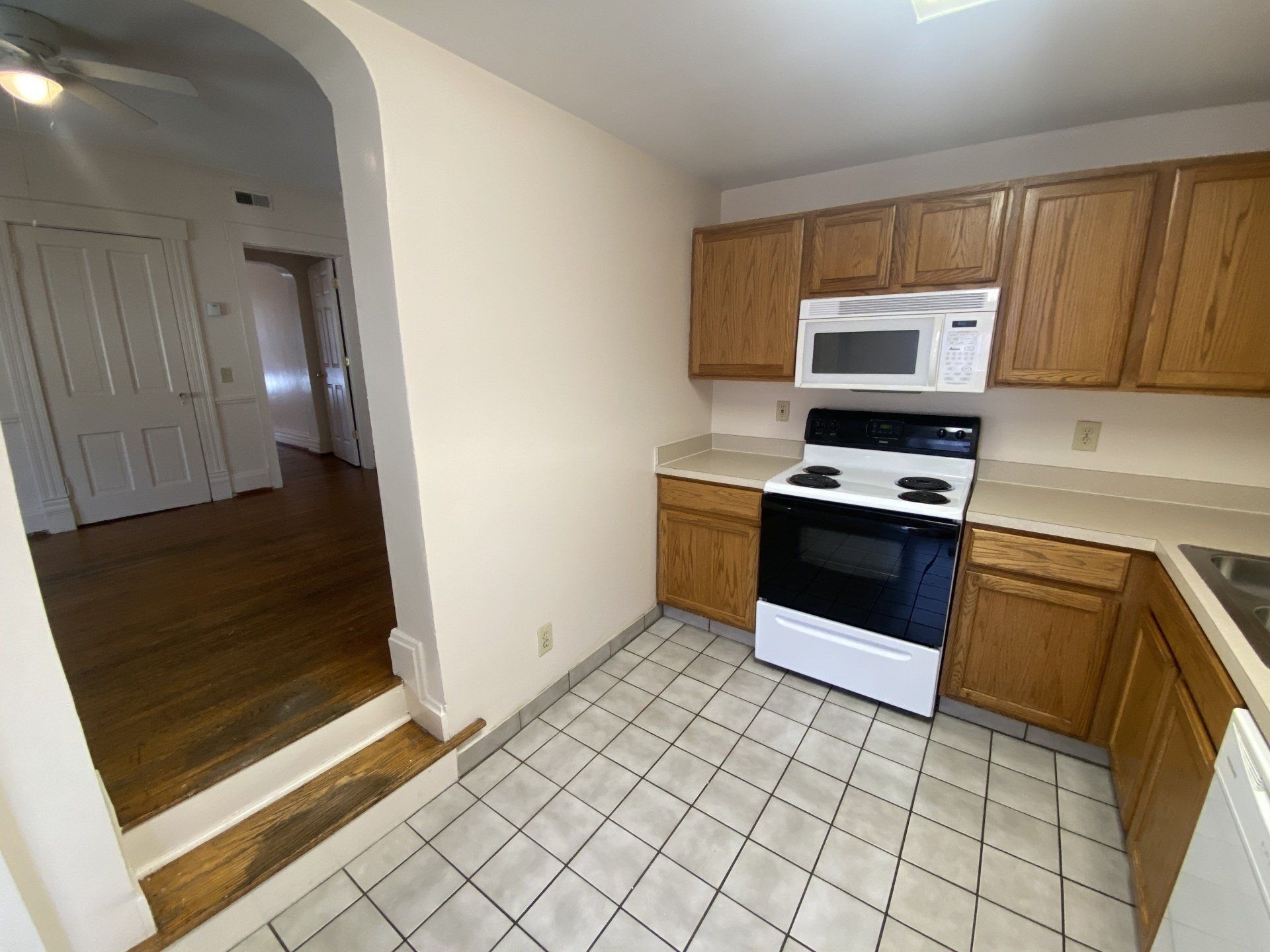 49.5 W. Tompkins Ave. -  Kitchen 03