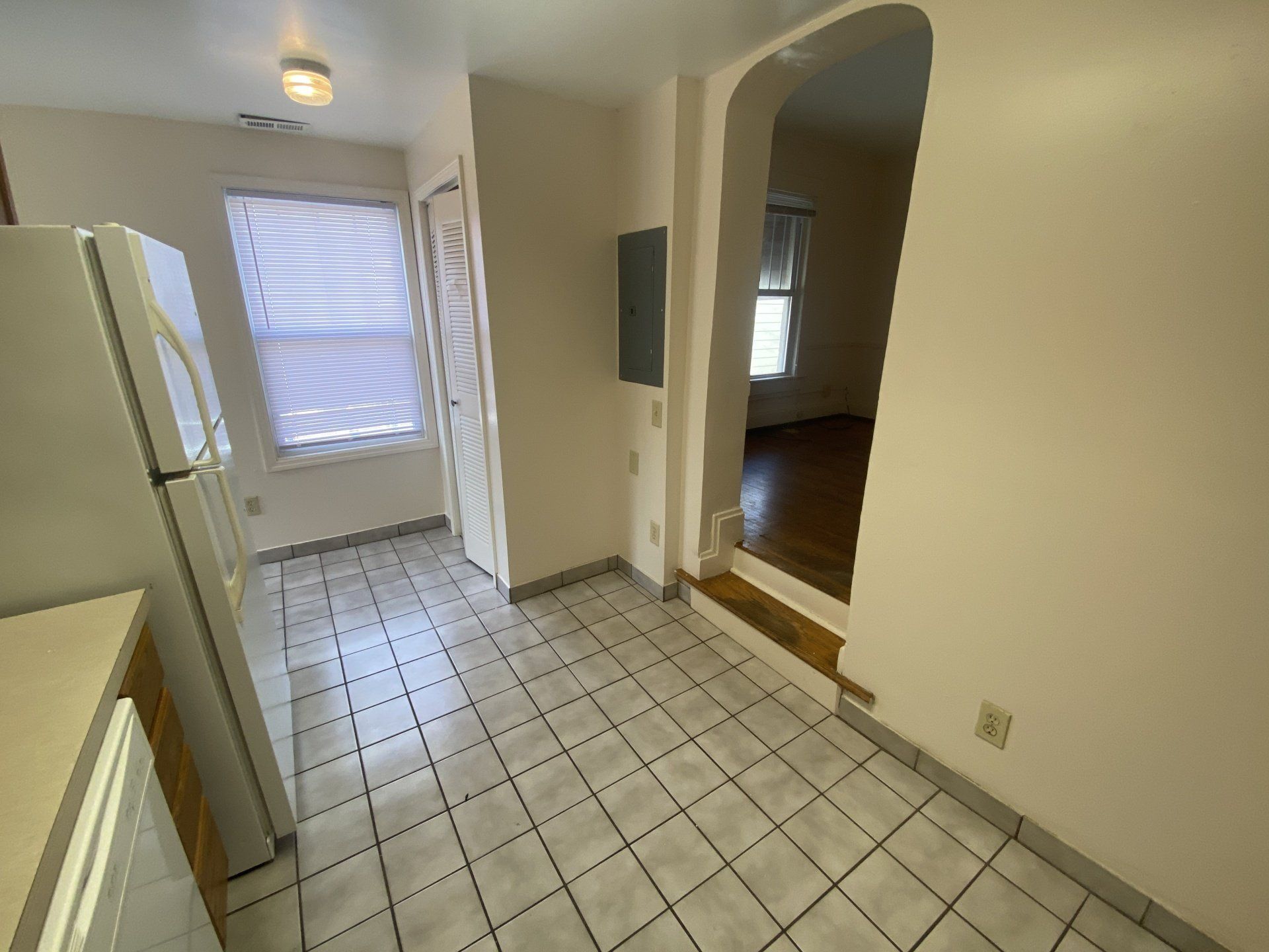 49.5 W. Tompkins Ave. -  Kitchen 01