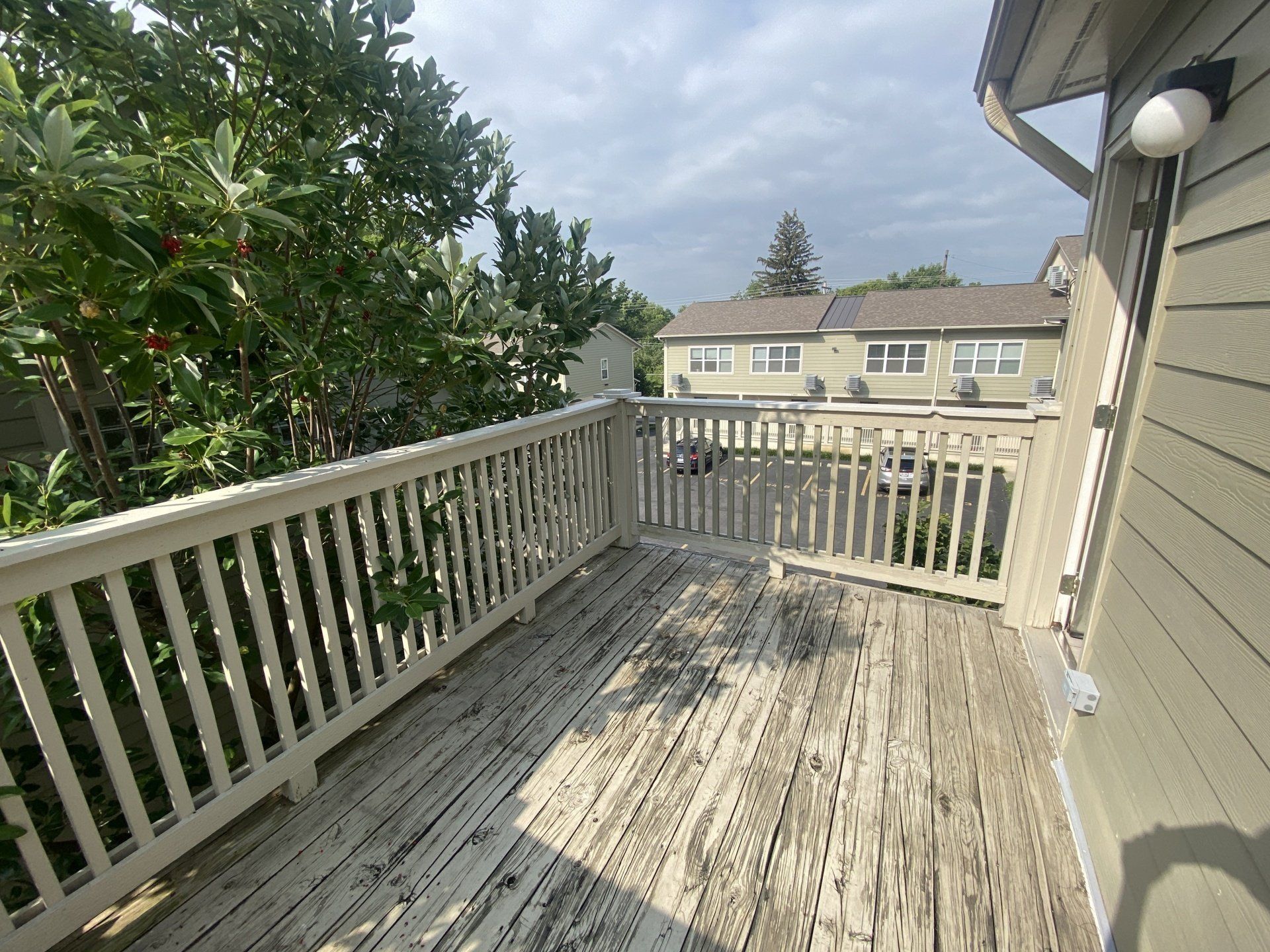 49.5 W. Tompkins Ave. -  Balcony 01