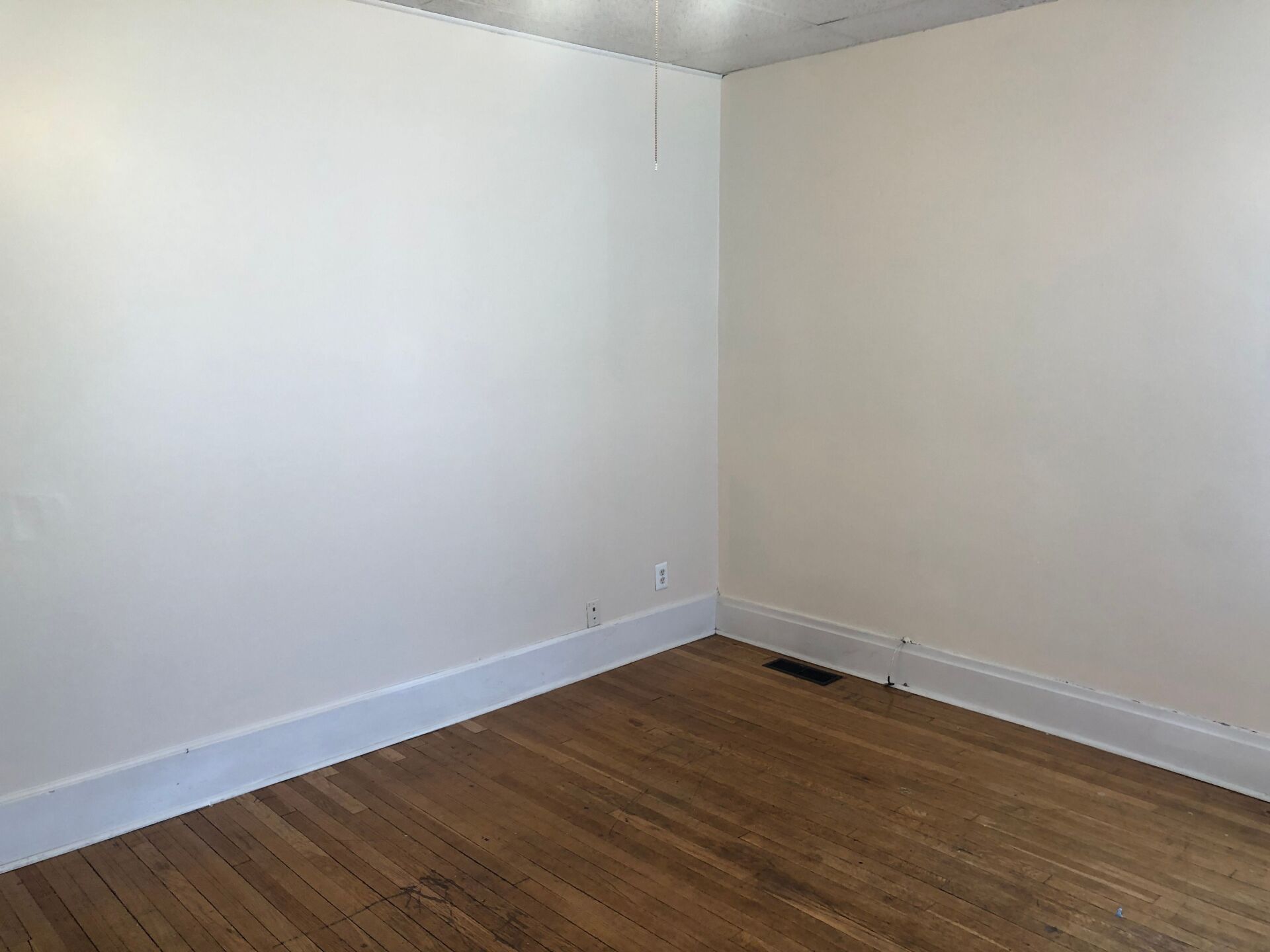 2315 N. High St bedroom