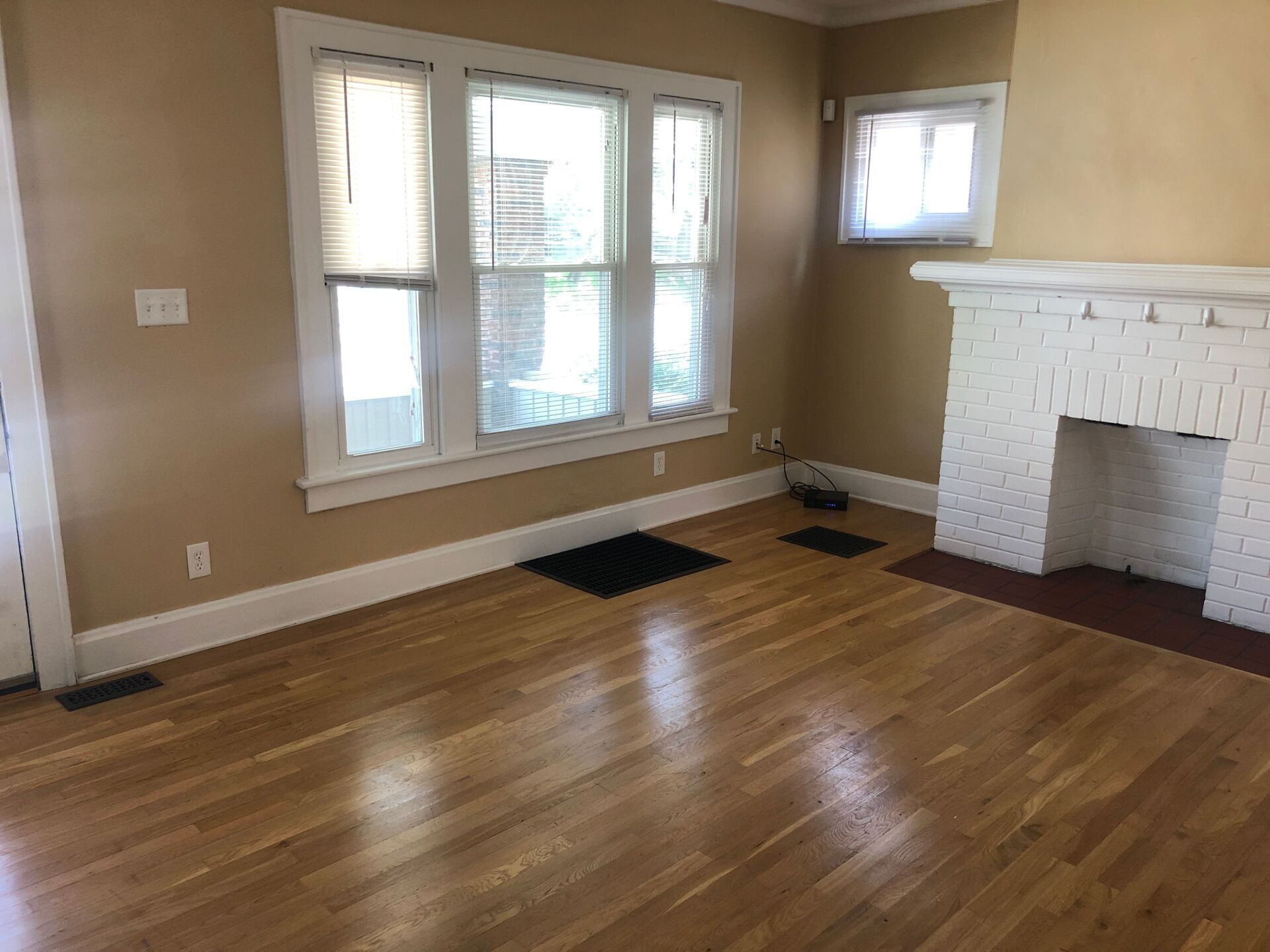 windows with fireplace