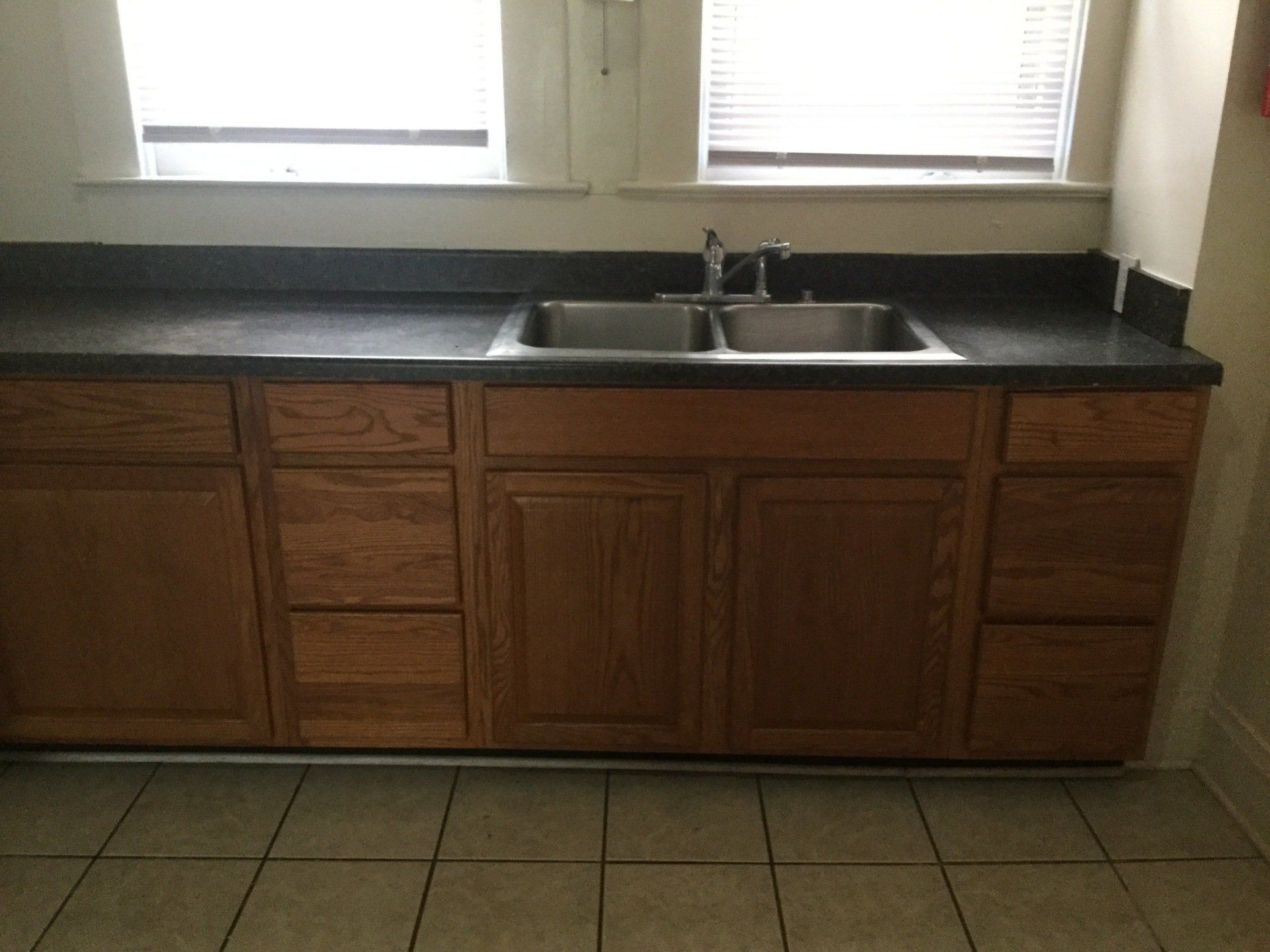 60 E. Lane Ave. Apt. A - Kitchen 05