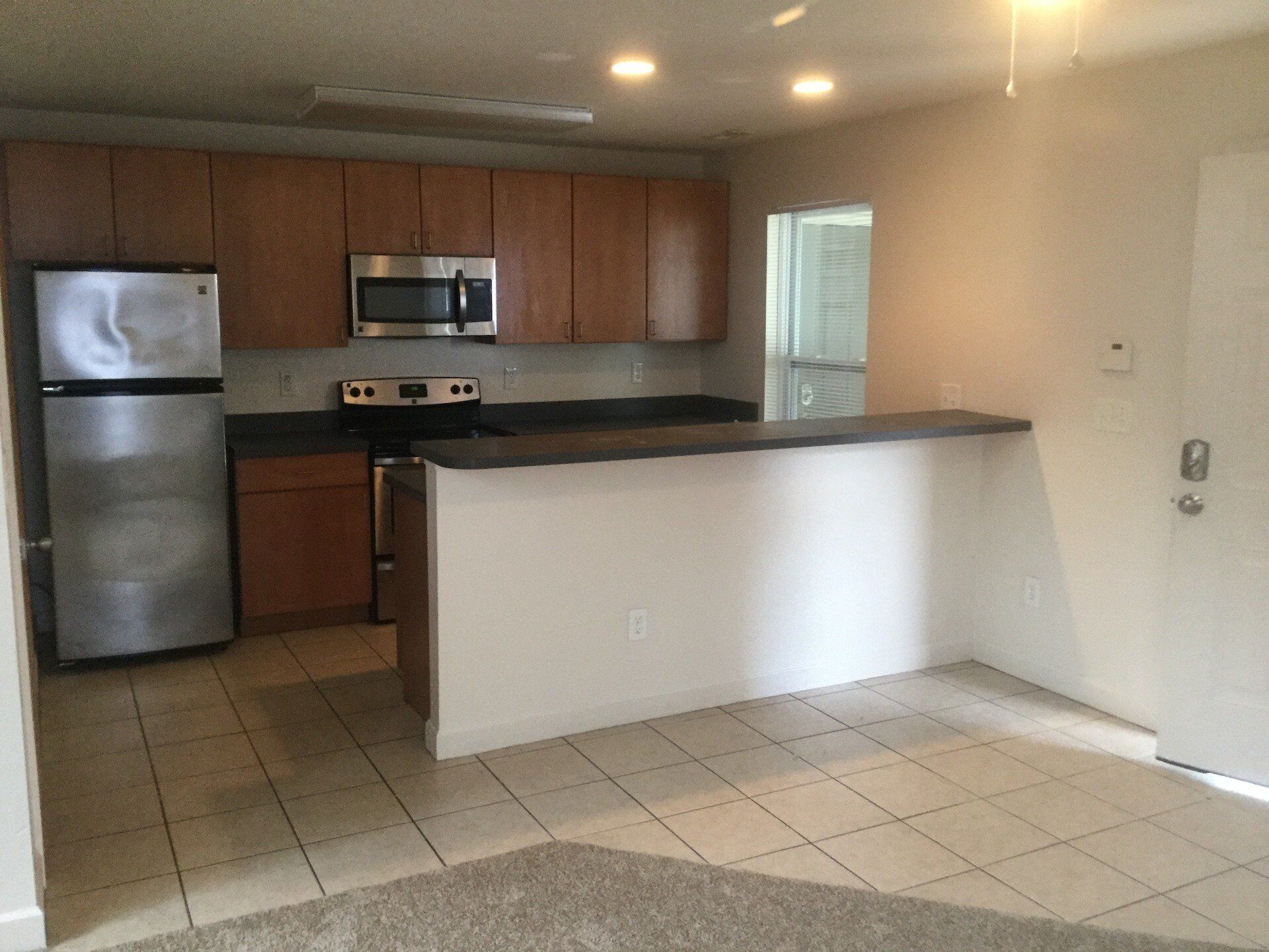 2461-2483 Wall St. - Kitchen 03