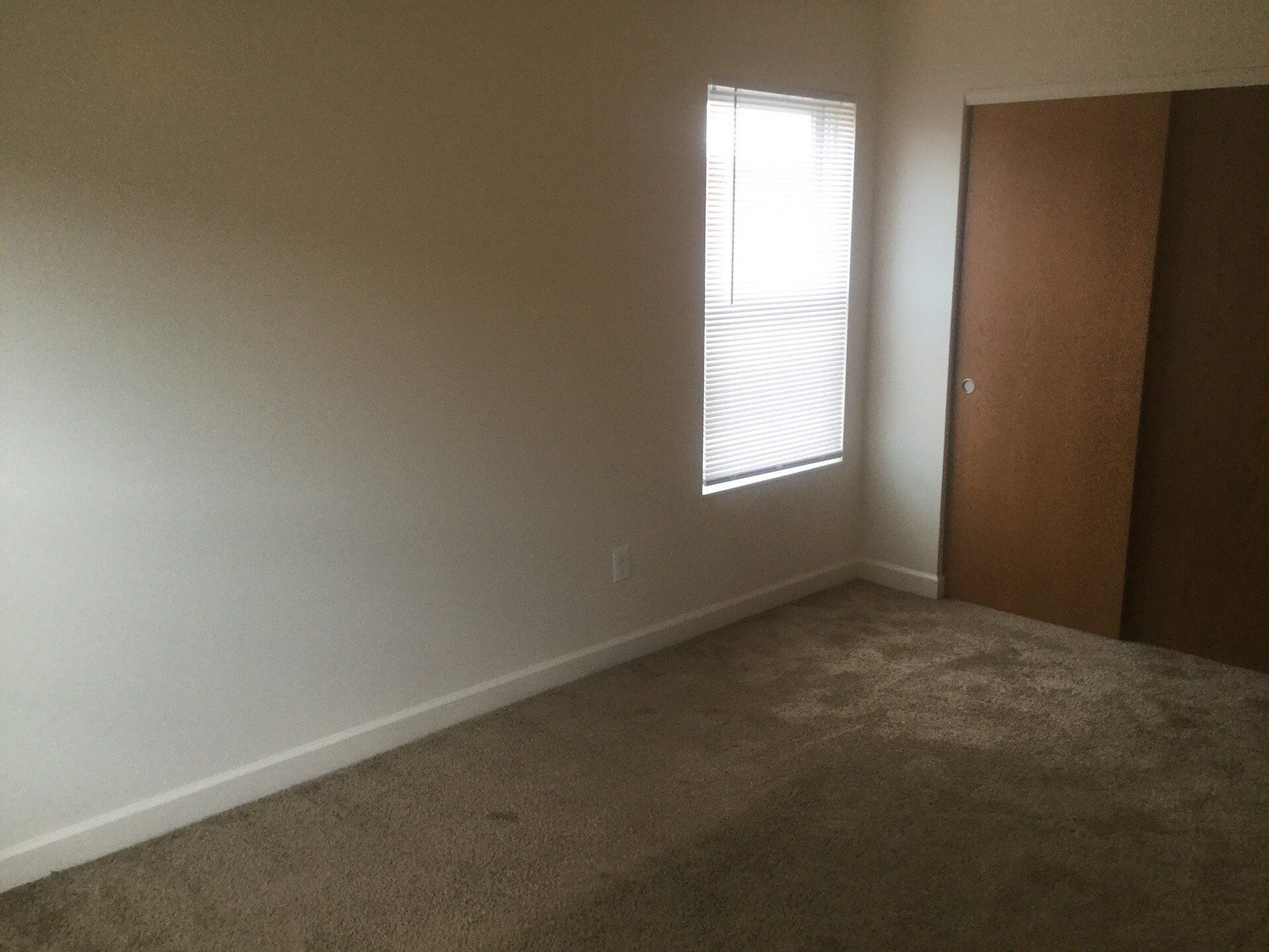 2461-2483 Wall St. - Bedroom 04