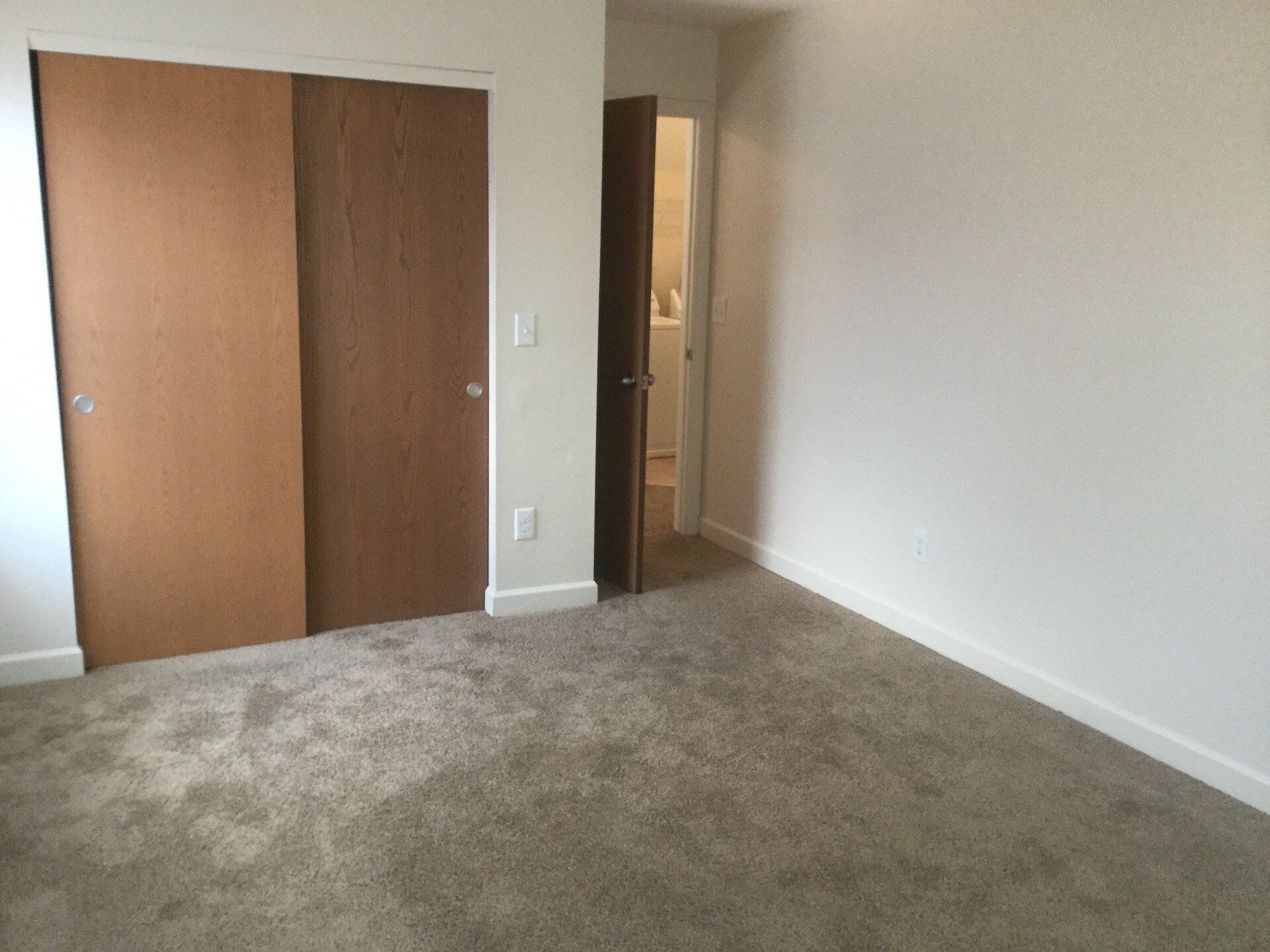 2461-2483 Wall St. - Bedroom 03