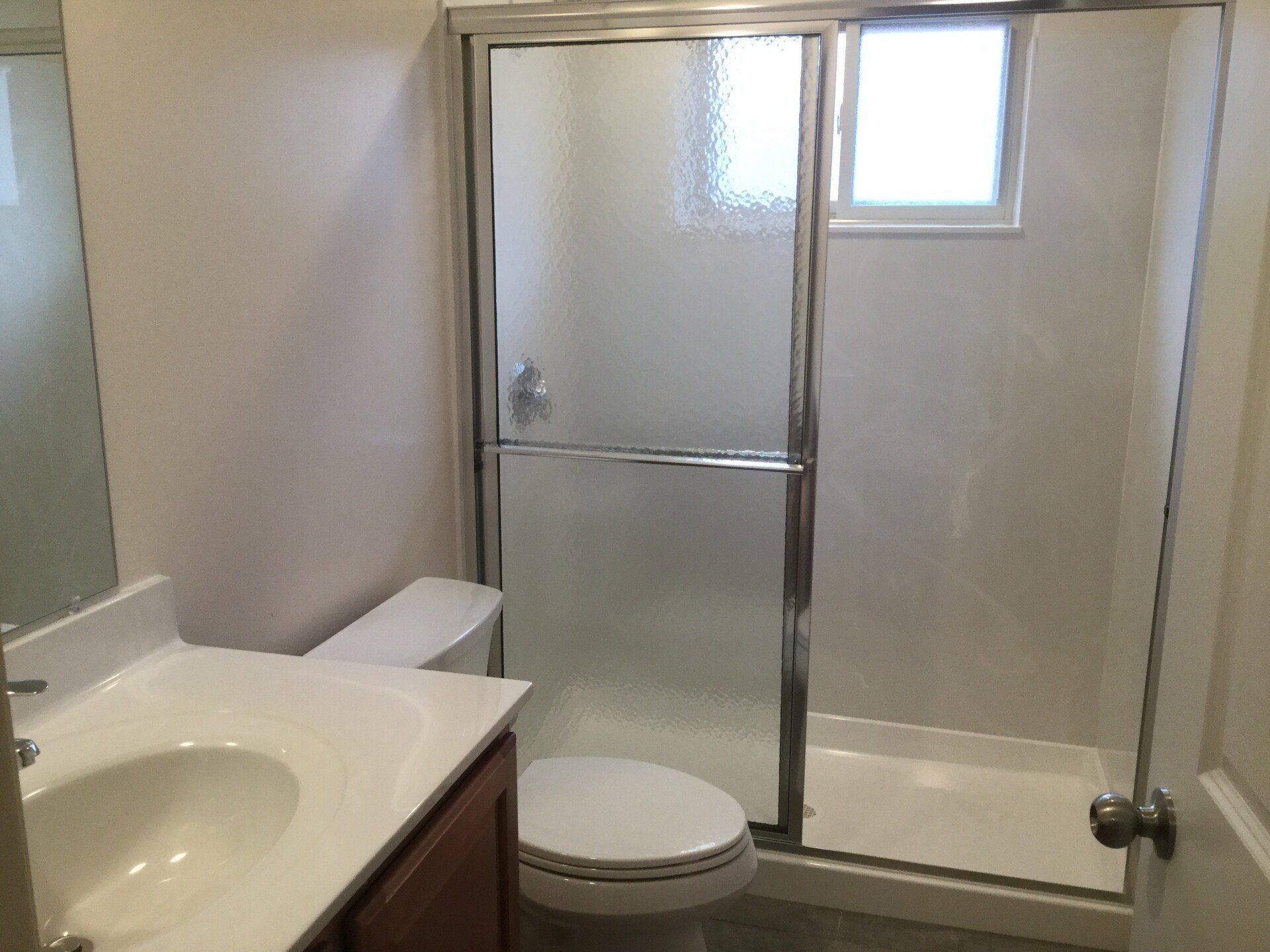 90 W. 9th Ave. Apt. 1 - Bathroom 02