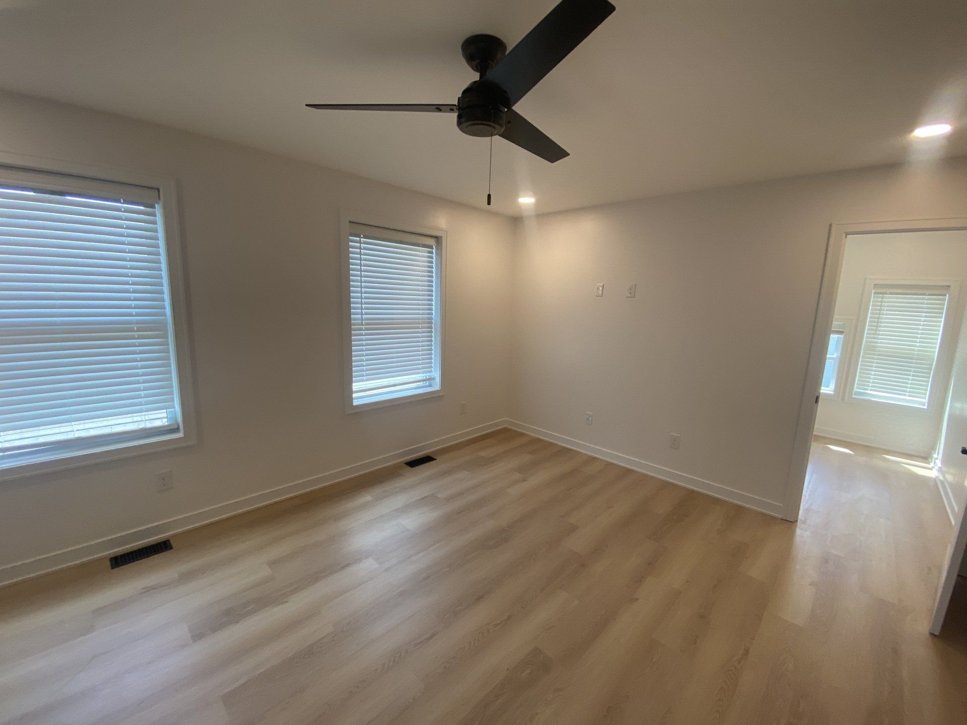 1234-1236 Summit St brand new interior