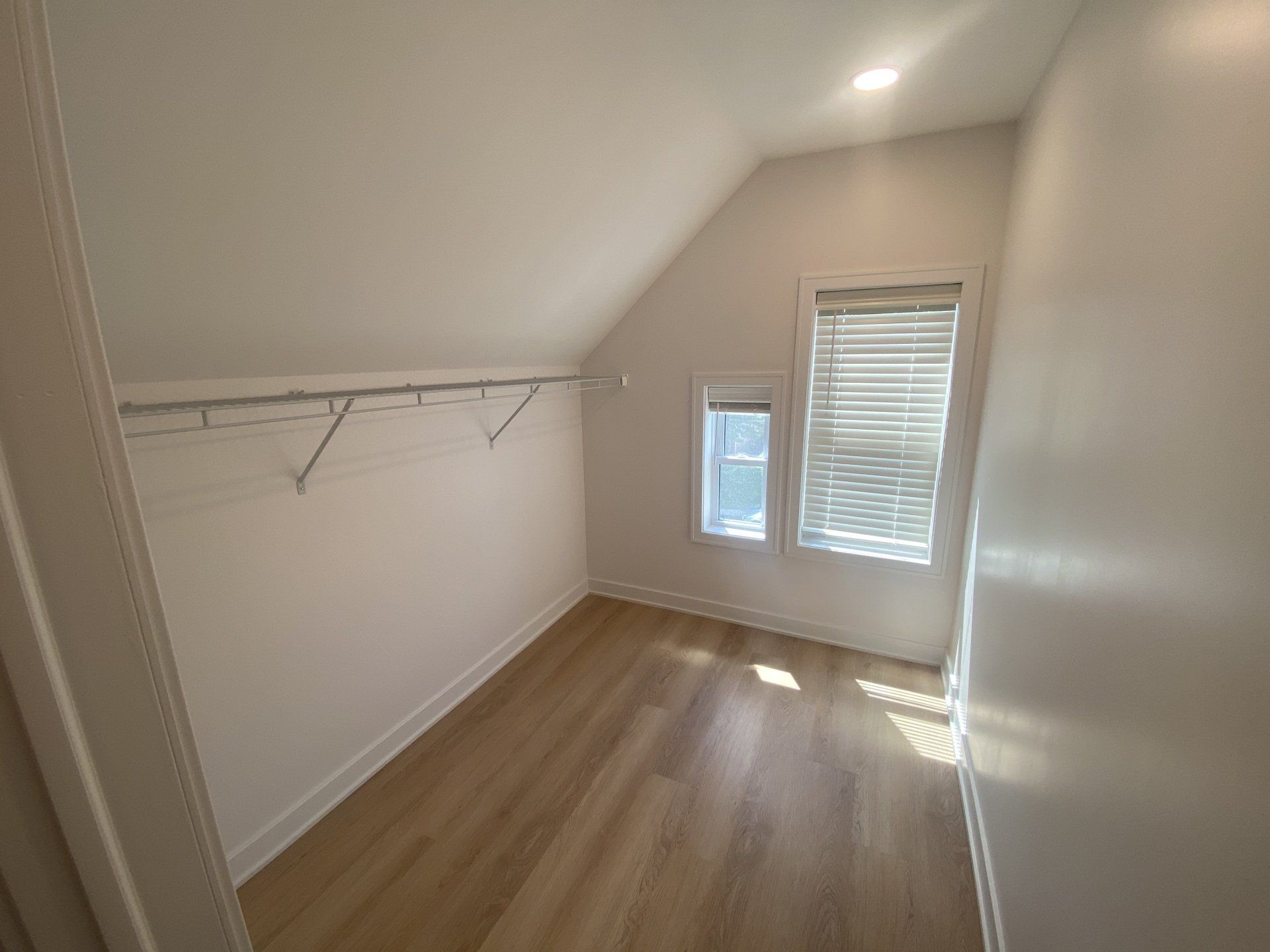 1234-1236 Summit St interior