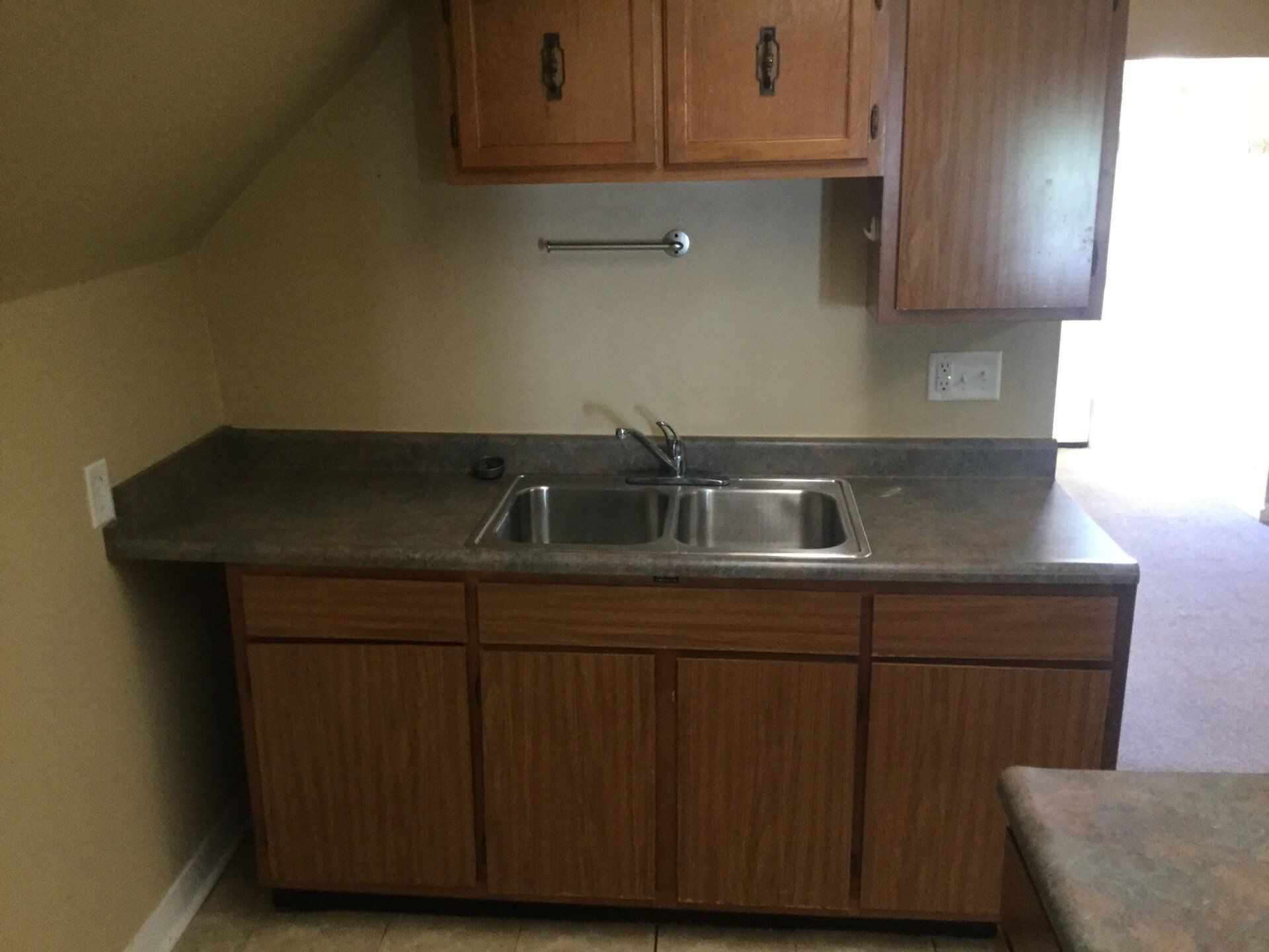 55 W. Oakland Ave. Apt. 2 kitchen 1