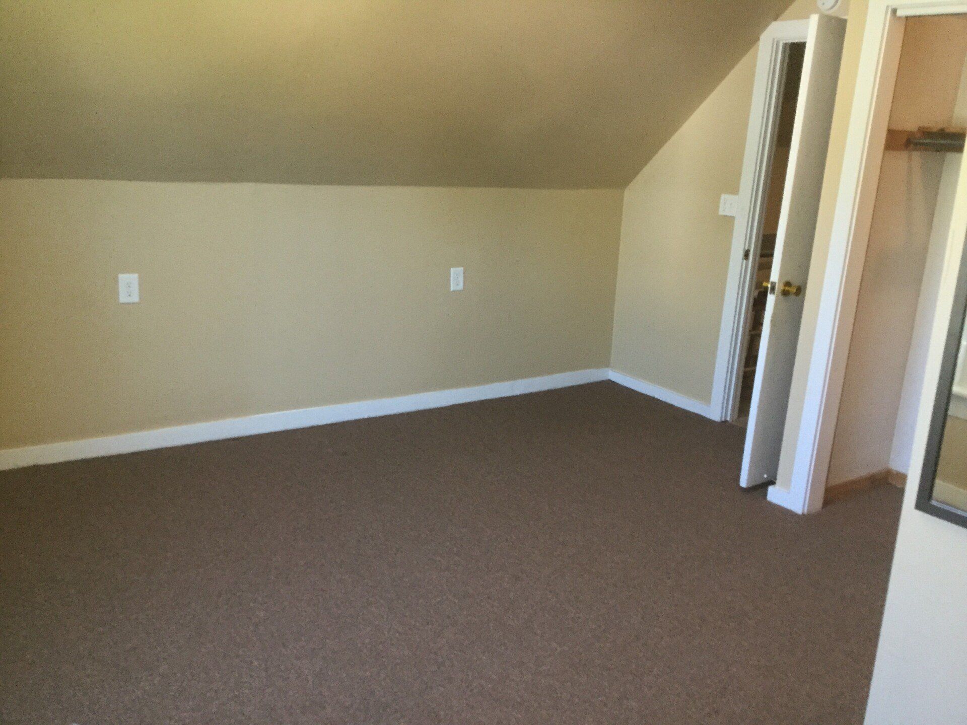 55 W. Oakland Ave. Apt. 2 bedroom 1