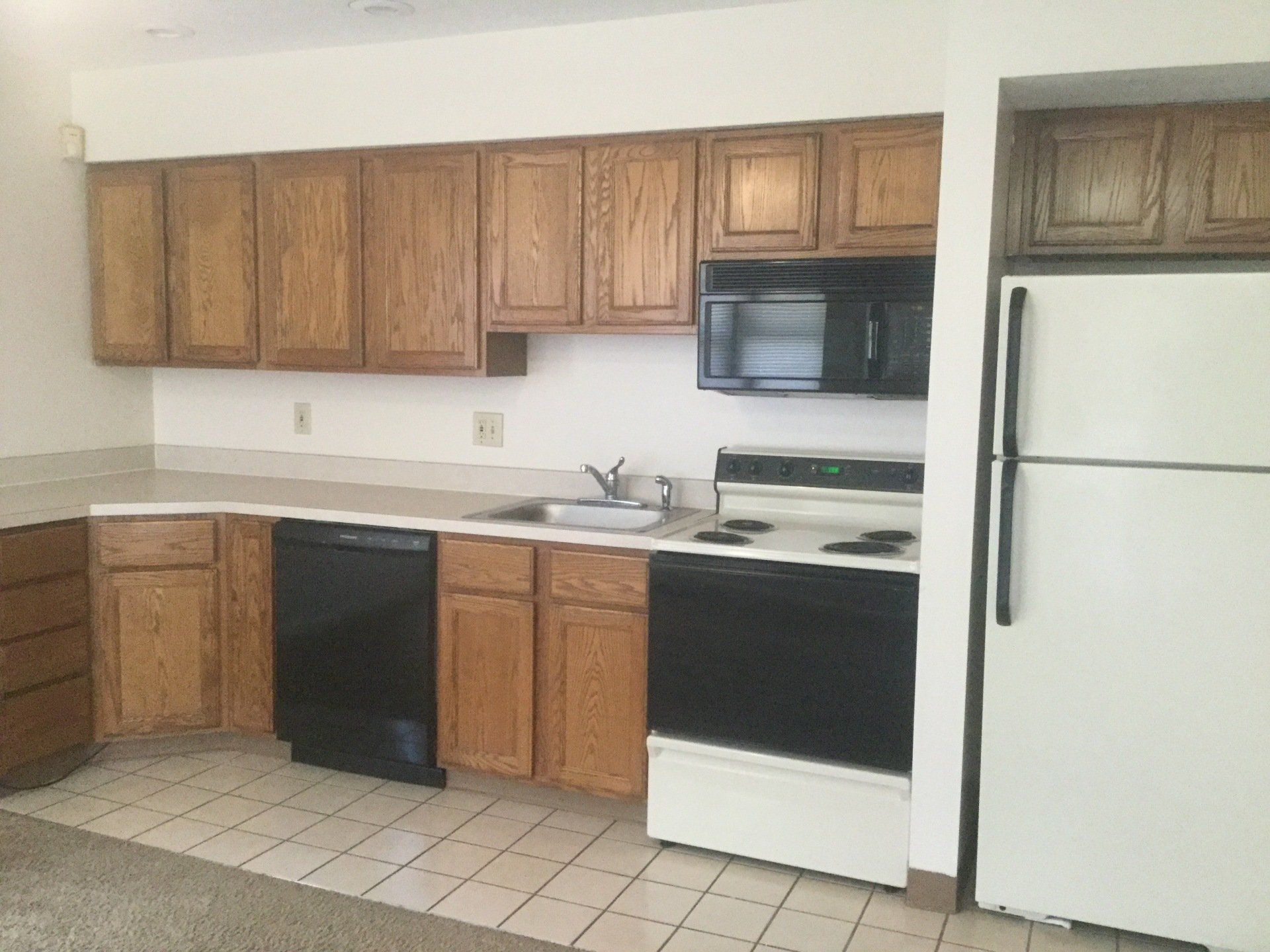 44 E. 12th Ave. Apt. A kitchen 1