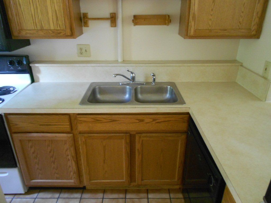 140 W. Maynard - Kitchen 03