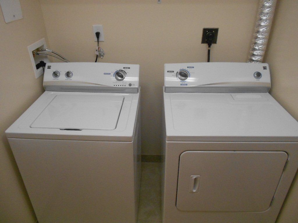 30 E. Norwich Ave Apt. B laundry