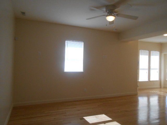 116 W. 9th Ave living