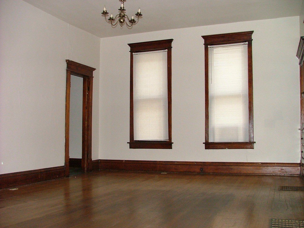 55 W. Oakland Ave interior