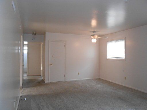 1596 Highland bedroom