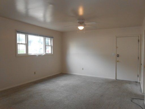 1596 Highland living room