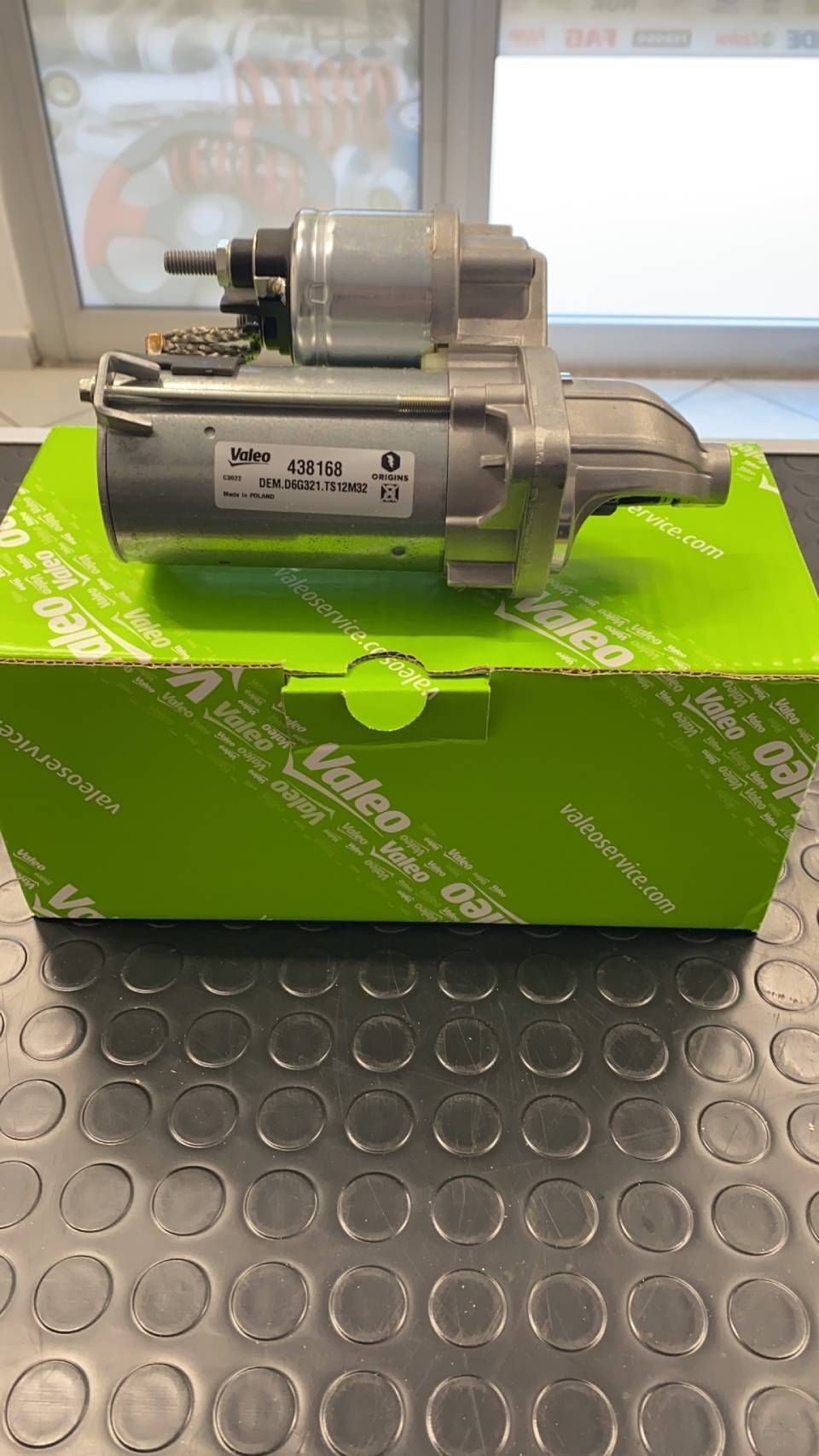 Negozio ricambi auto