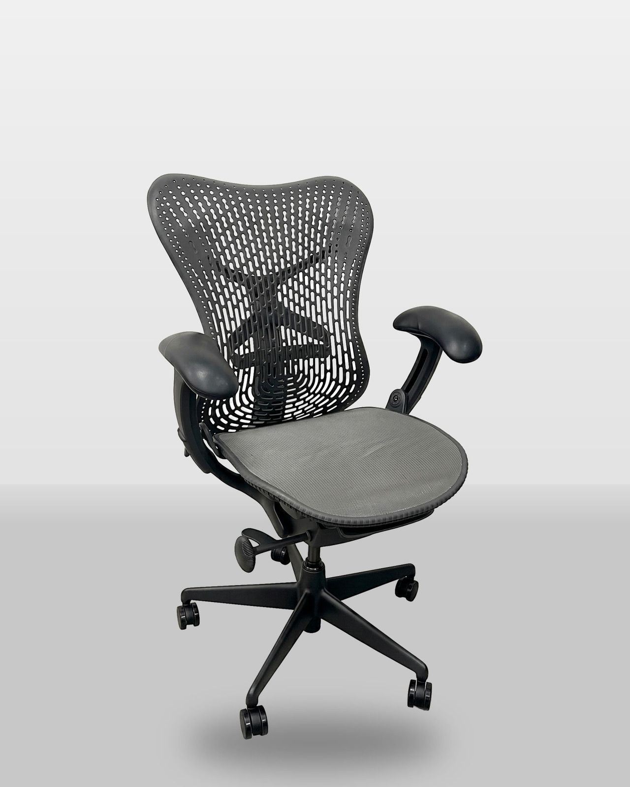 The same Herman Miller Mirra after refurbishment