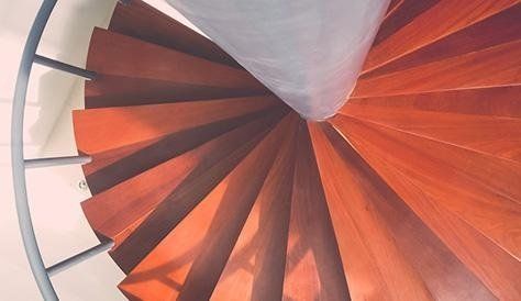 Scala a chioccola in legno