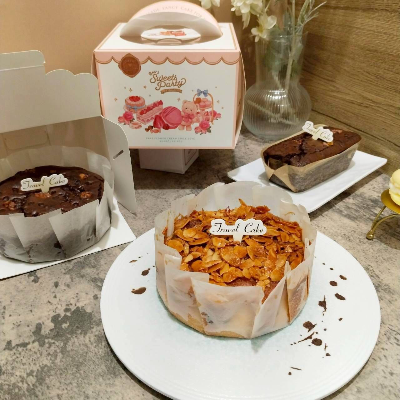 焦糖杏仁草莓磅蛋糕