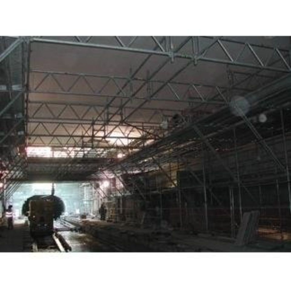 Ponteggi in galleria