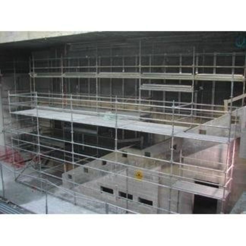 Installazione ponteggi per costruzioni