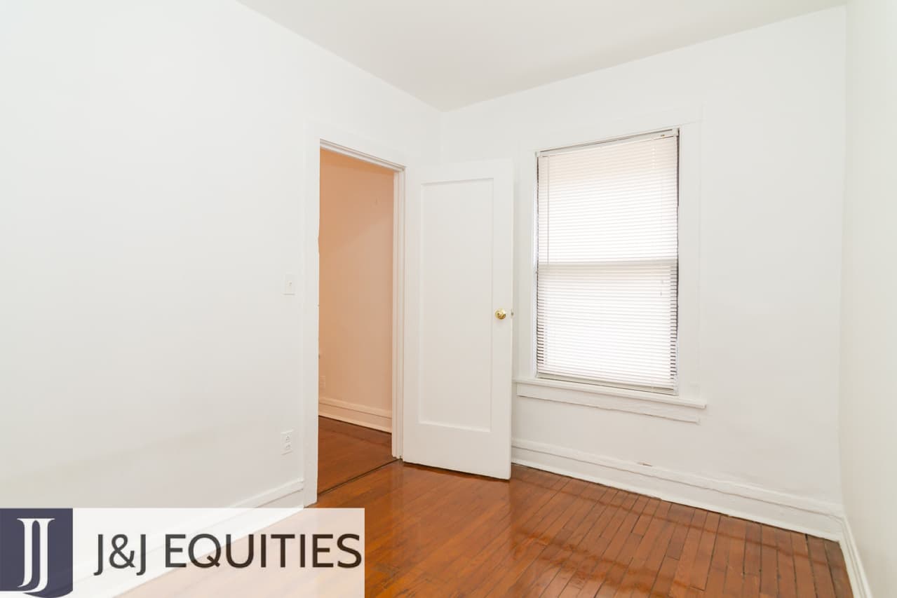 Convertible (4800-3B)