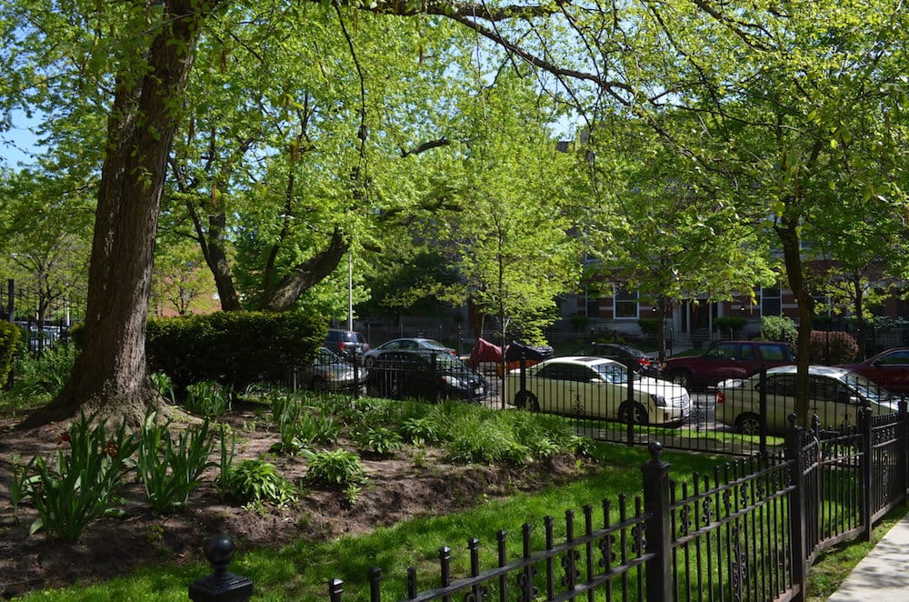 4600-4608 N. Beacon St. Exterior