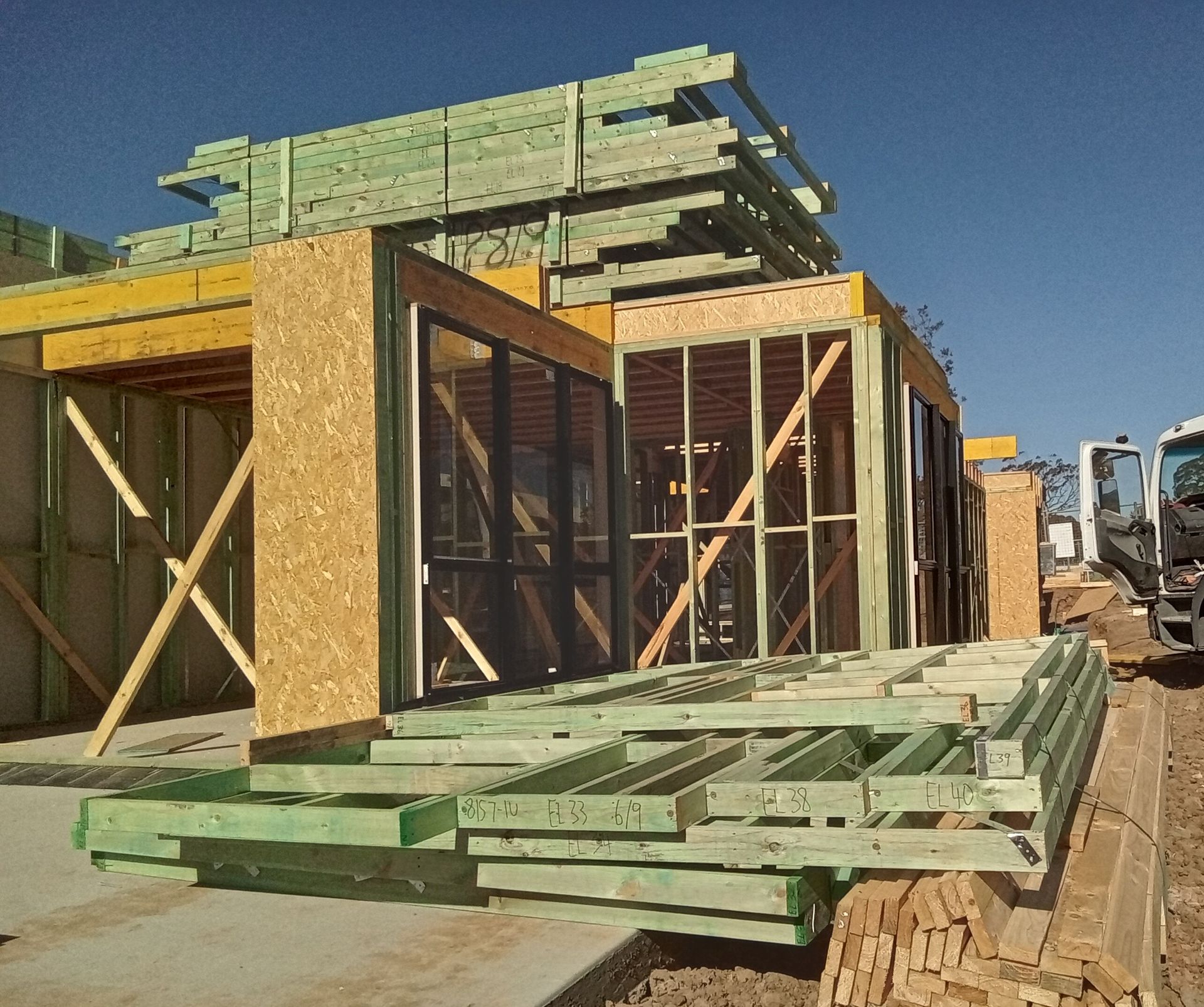 Southern Highlands architectural home framing stage