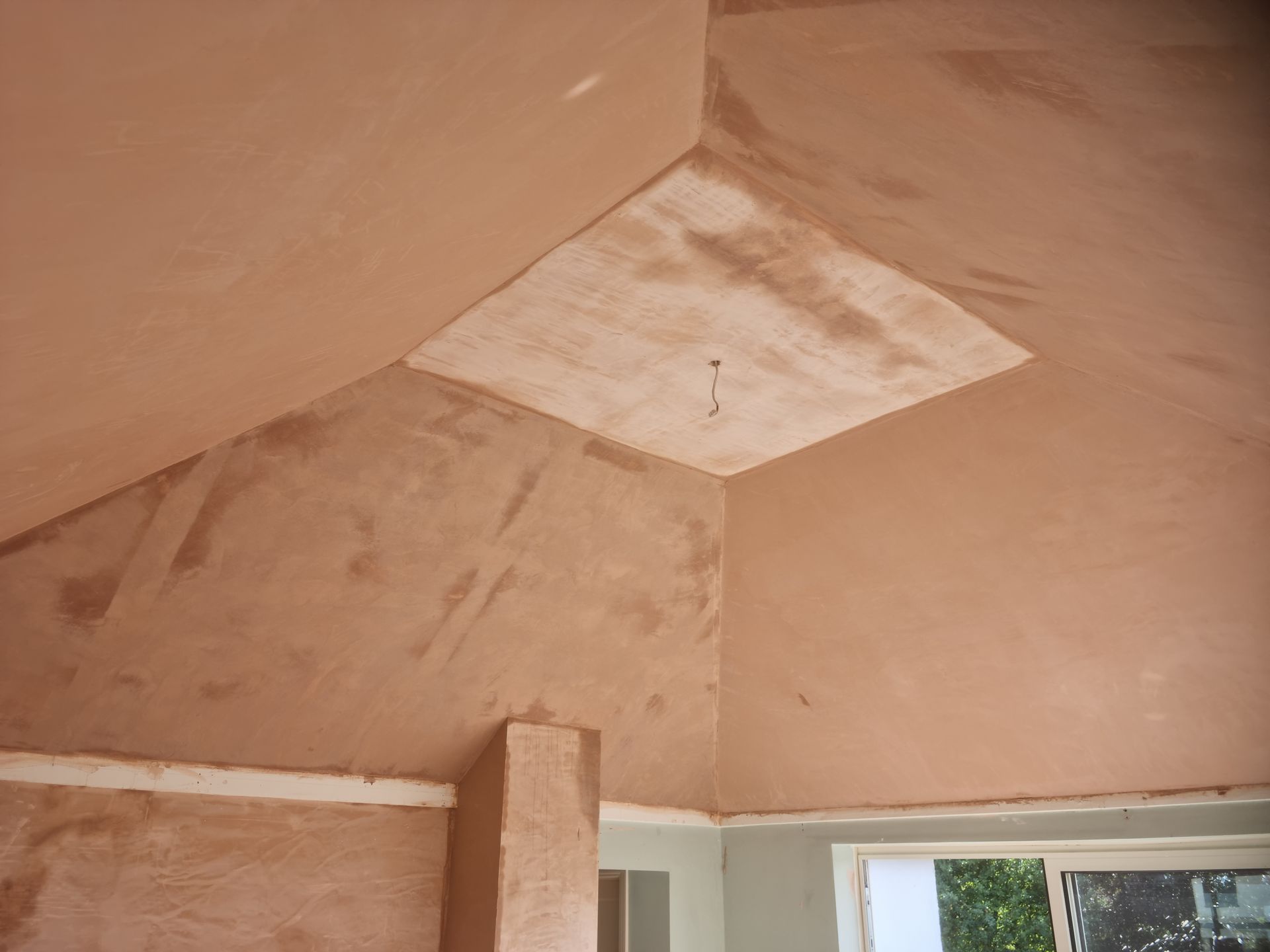 Ceiling plasterer, intricate ceiling plastering 